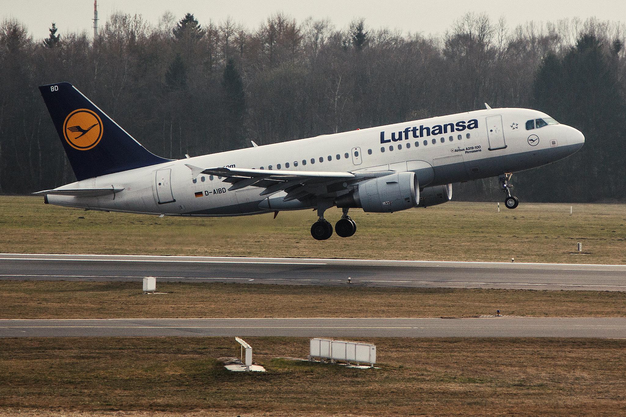 Hamburg Airport: Lufthansa (LH / DLH) |  Airbus A319-112 A319 | D-AIBD | MSN 4455