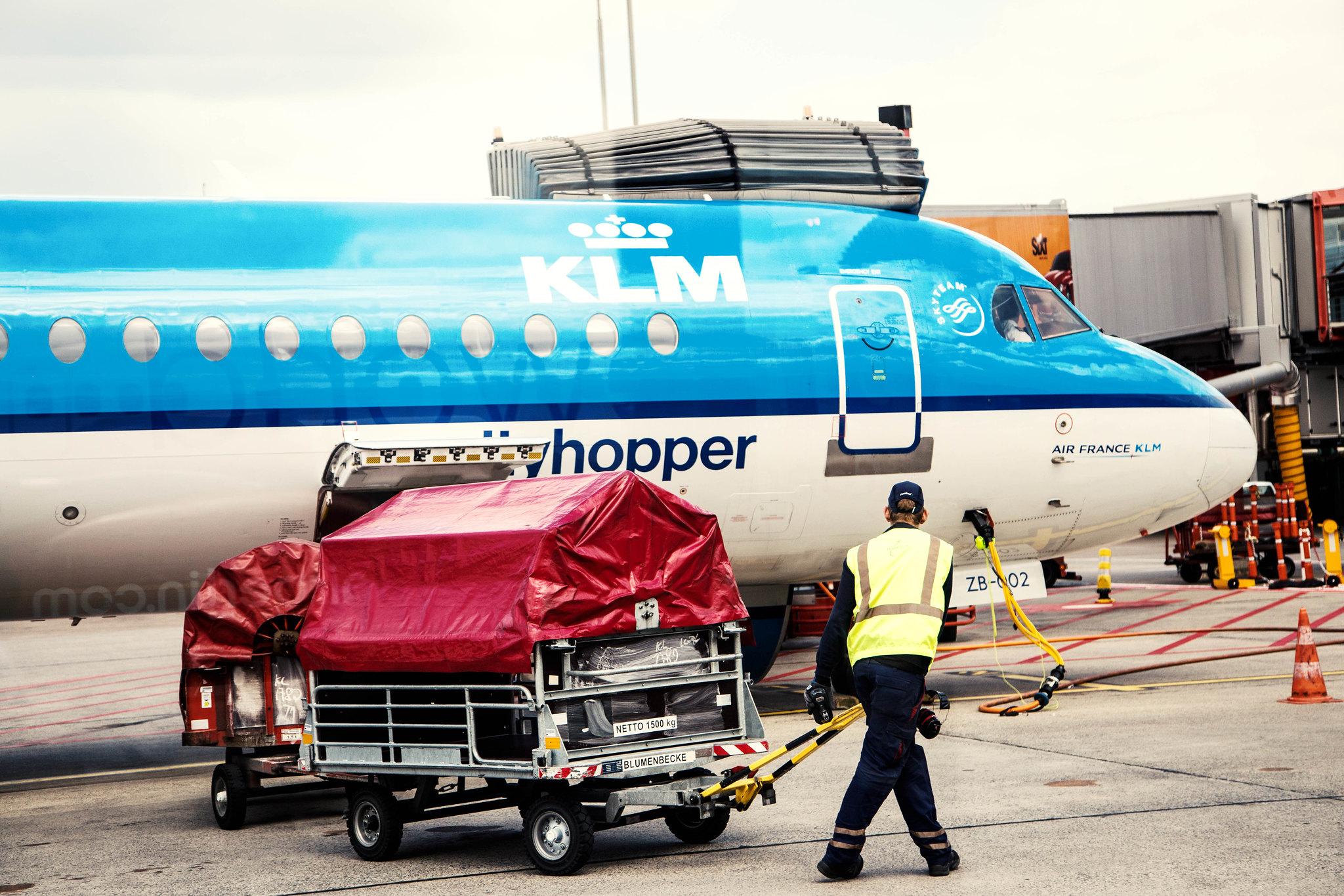Hamburg Airport: KLM (KL / KLM) |  Fokker 70 F70 | PH-KZB | MSN 11562