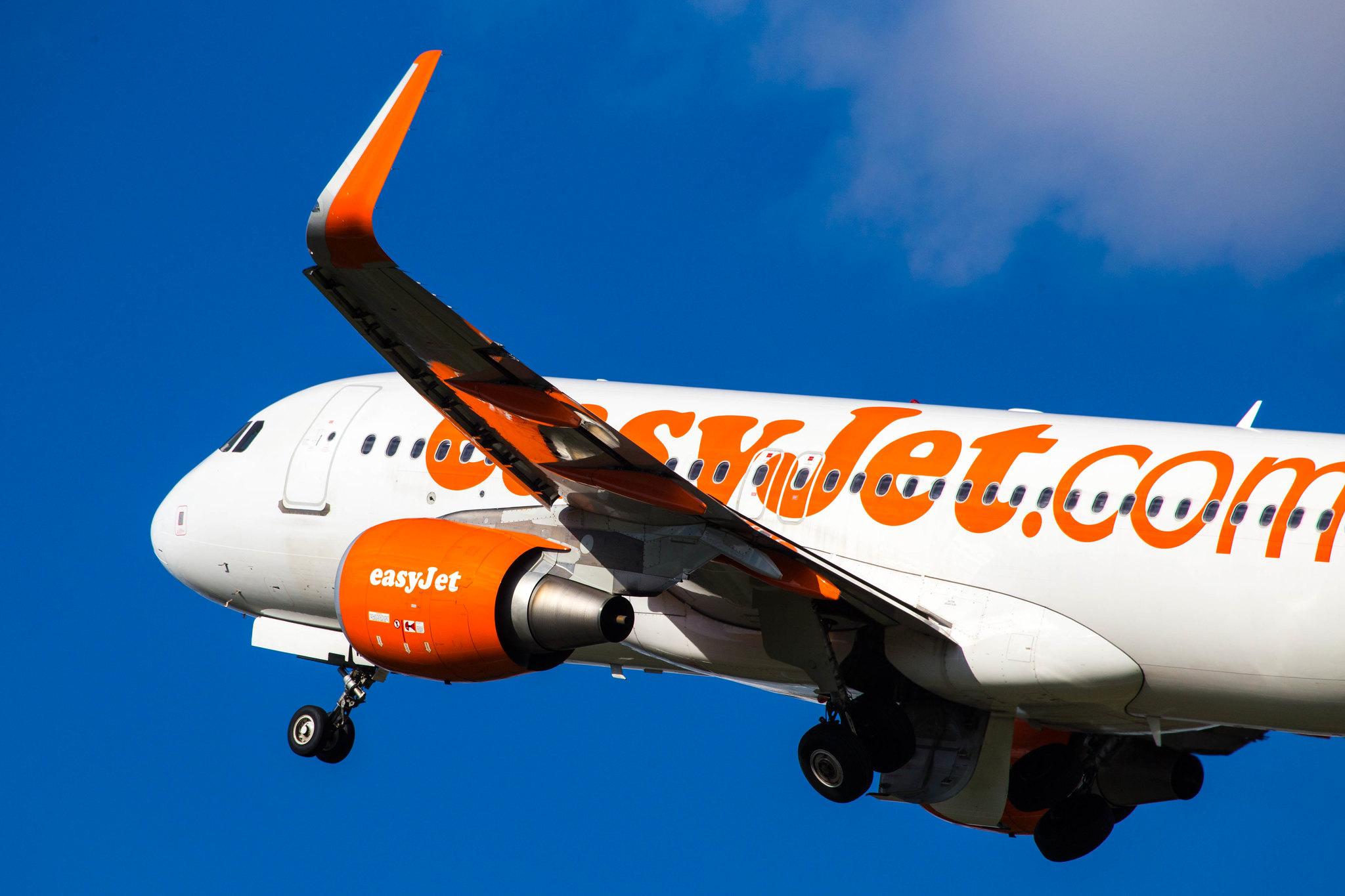 Hamburg Airport: easyJet (U2 / EZY) |  Airbus A320-214 A320 | G-EZWG | MSN 5318