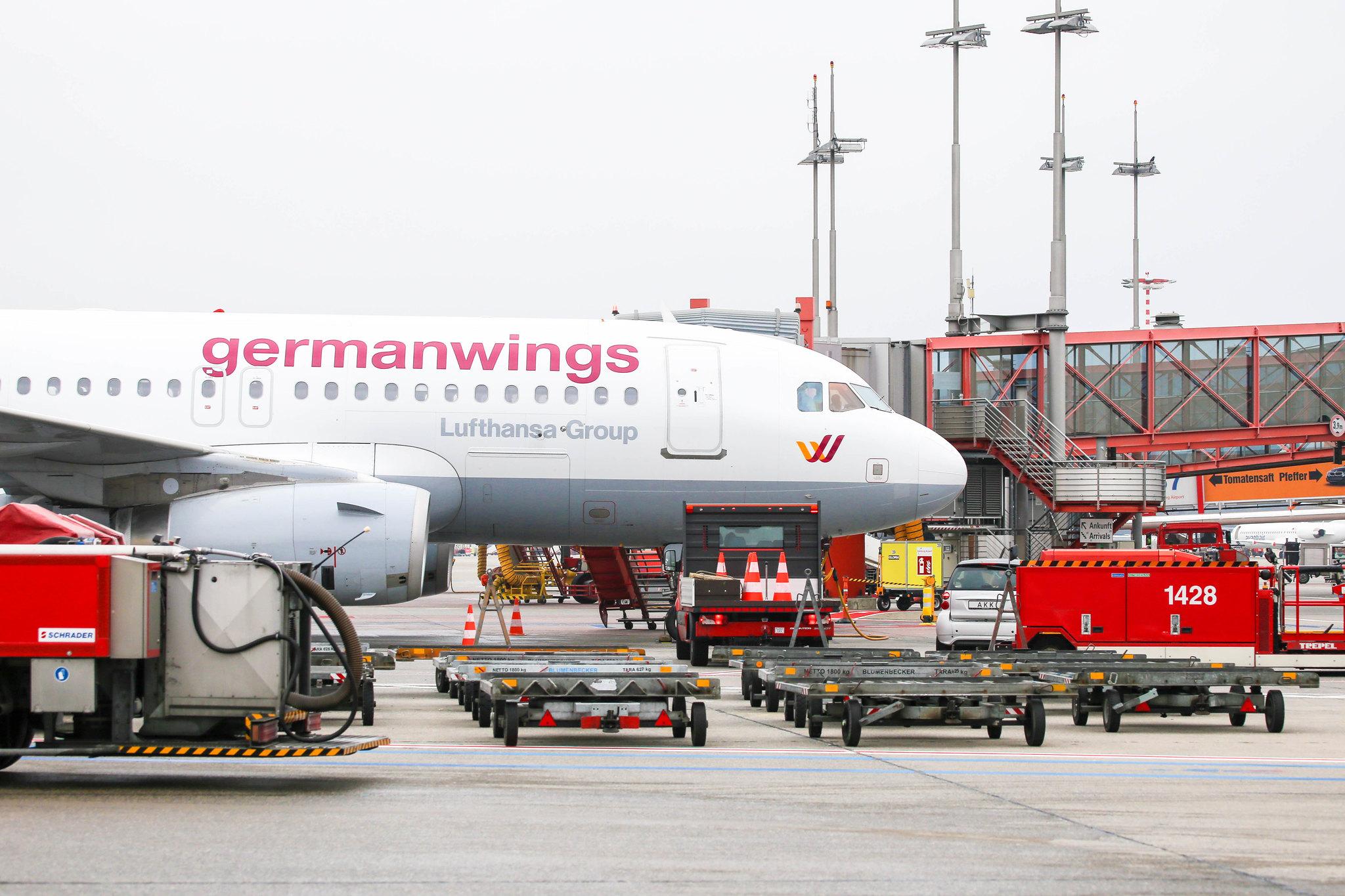 Hamburg Airport: Germanwings (4U / GWI) | Airbus A320-211 A320 | D-AIPT | MSN 0117