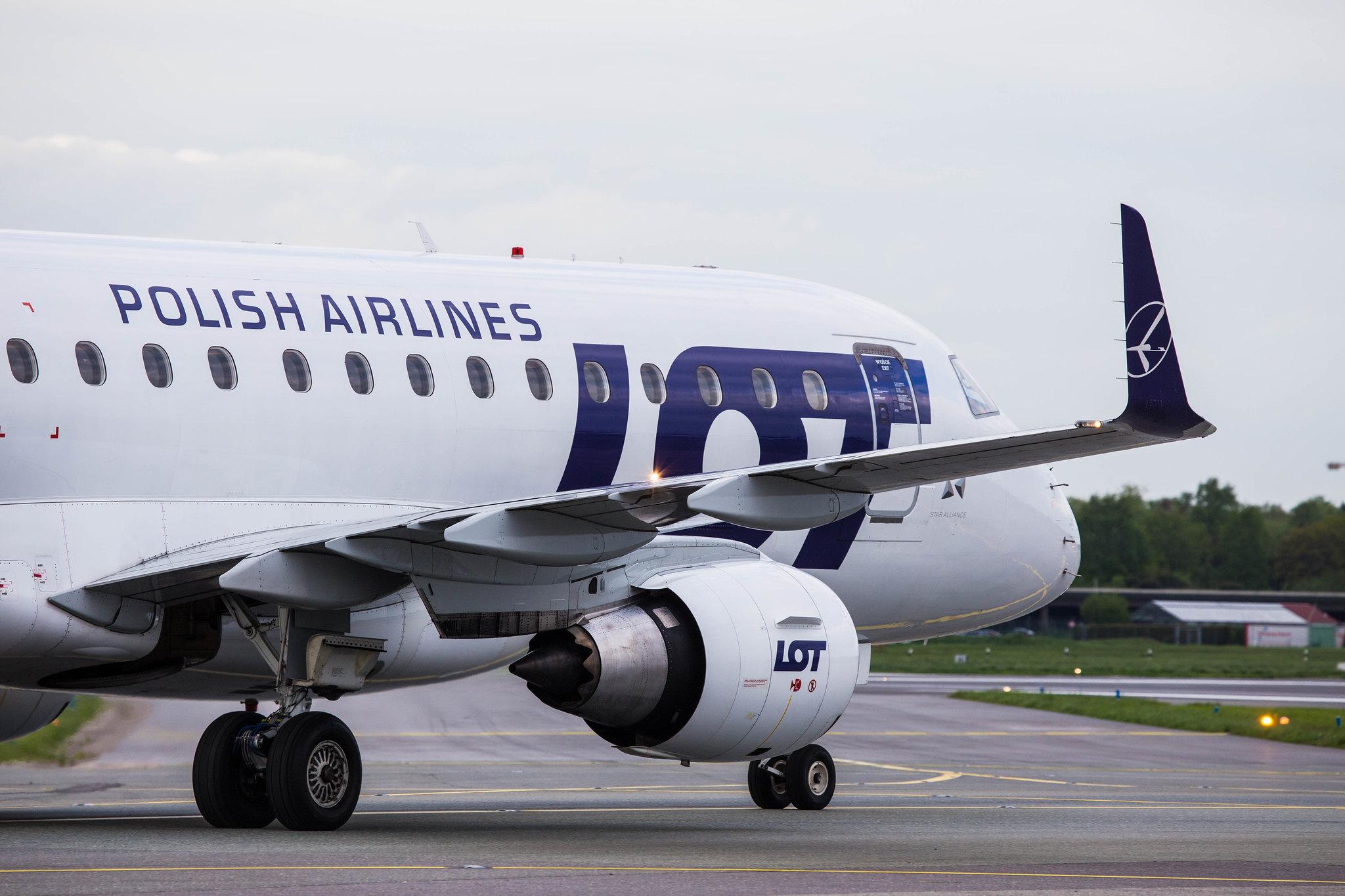 Hamburg Airport: LOT (LO / LOT) |  Embraer E170STD E170 | SP-LDF | MSN 17000035