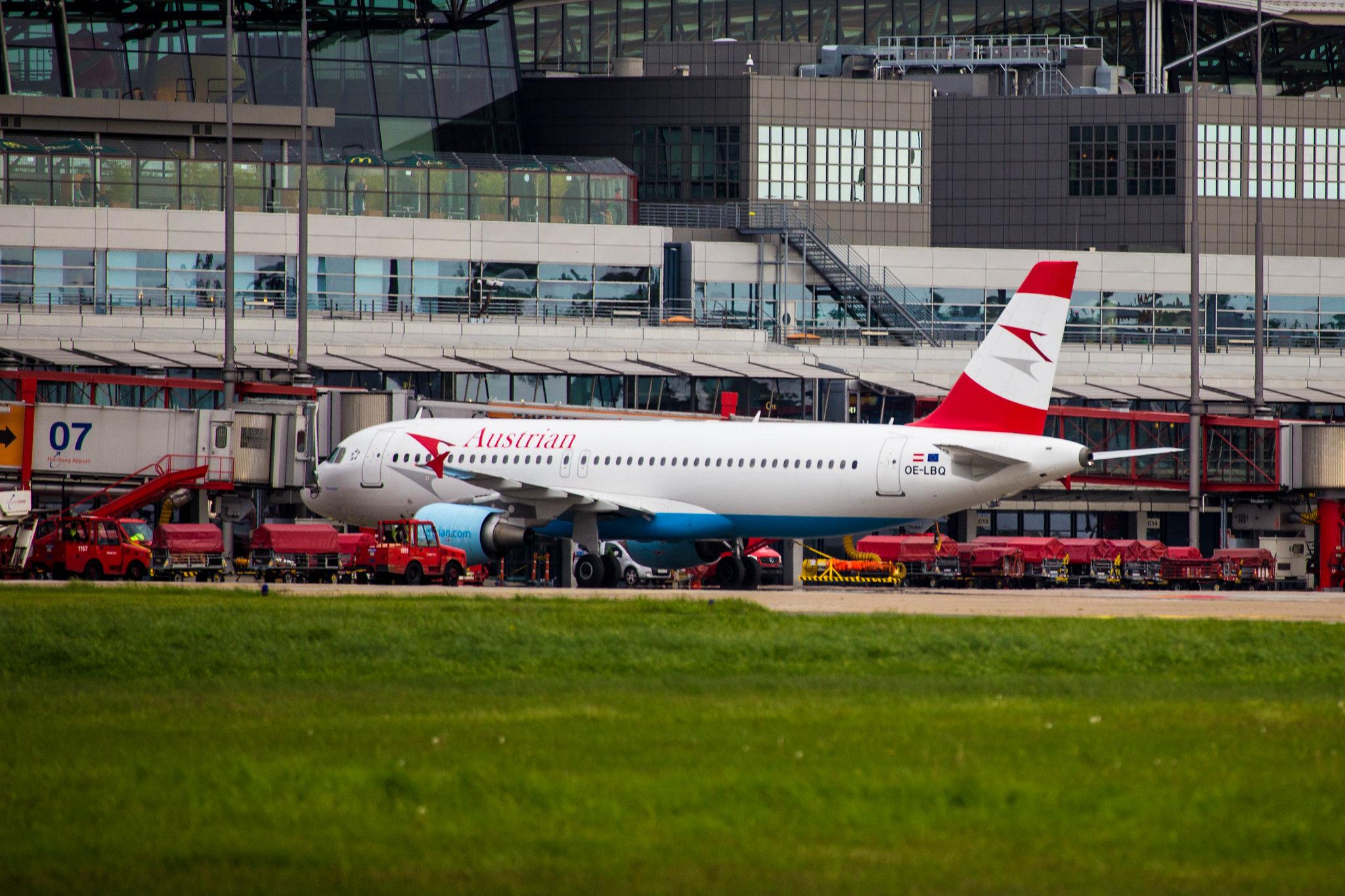 Hamburg Airport: Austrian Airlines (OS / AUA) |  Airbus A320-214 A320 | OE-LBQ | MSN 1137