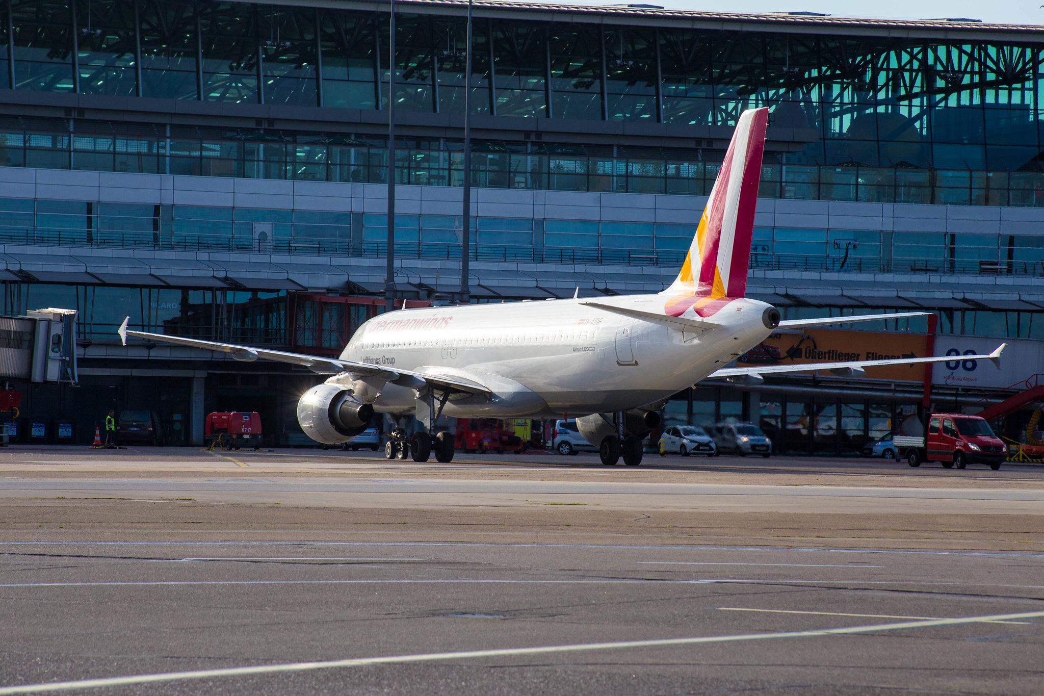 Hamburg Airport: Germanwings (4U / GWI) | Airbus A320-211 A320 | D-AIQF | MSN 0216