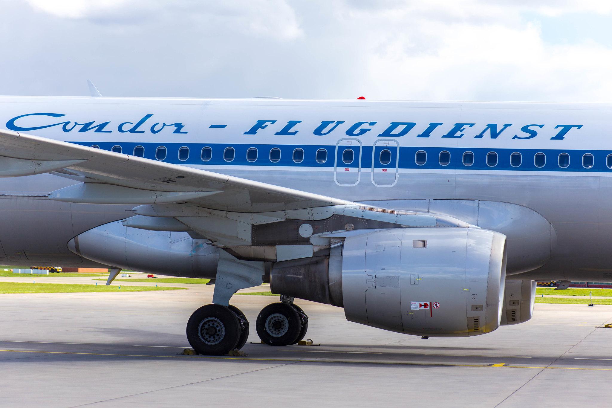 Hamburg Airport: Condor (DE / CFG) | Livery: Retro Livery | Airbus A320-212 A320 | D-AICA | MSN 0774