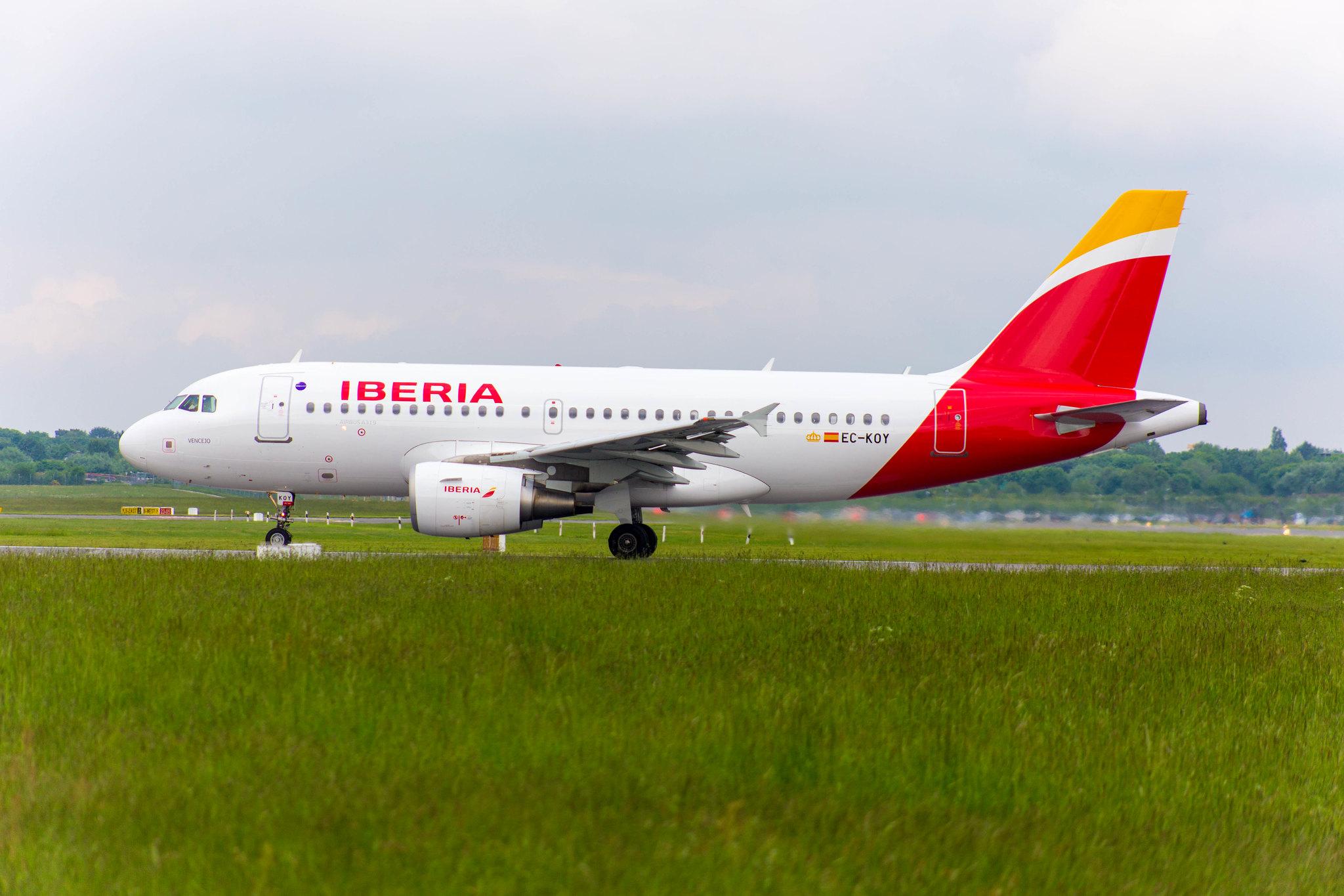 Hamburg Airport: Iberia (IB / IBE) |  Airbus A319-111 A319 | EC-KOY | MSN 3443