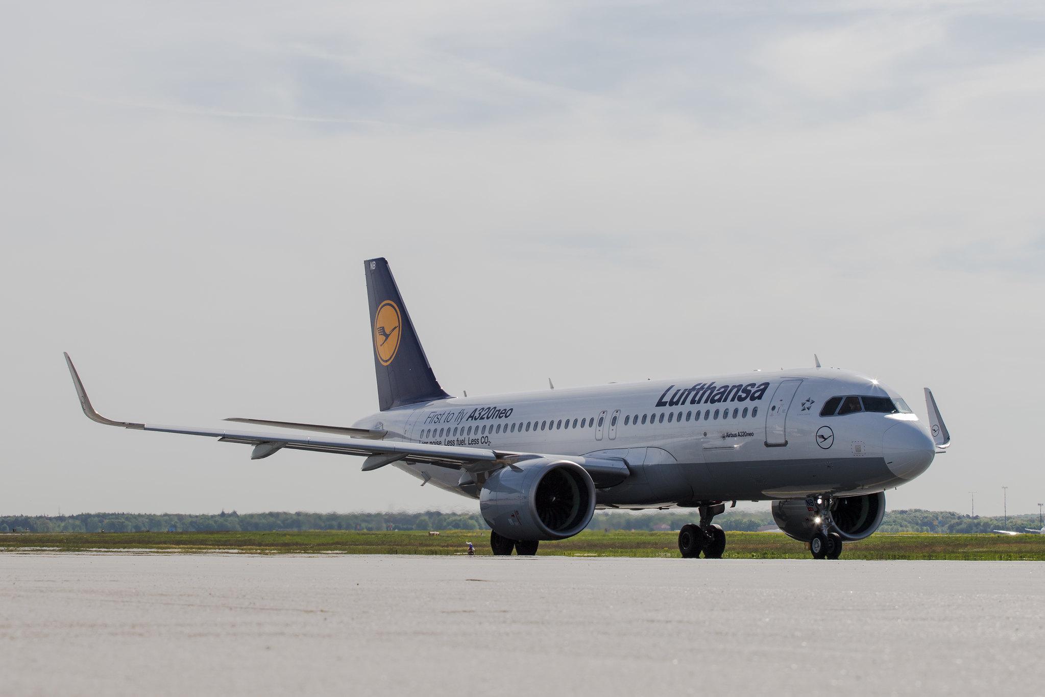 Frankfurt Airport: Lufthansa (LH / DLH) | Livery: First to fly A320neo Sticker | Airbus A320-271N A20N | D-AINB | MSN 6864