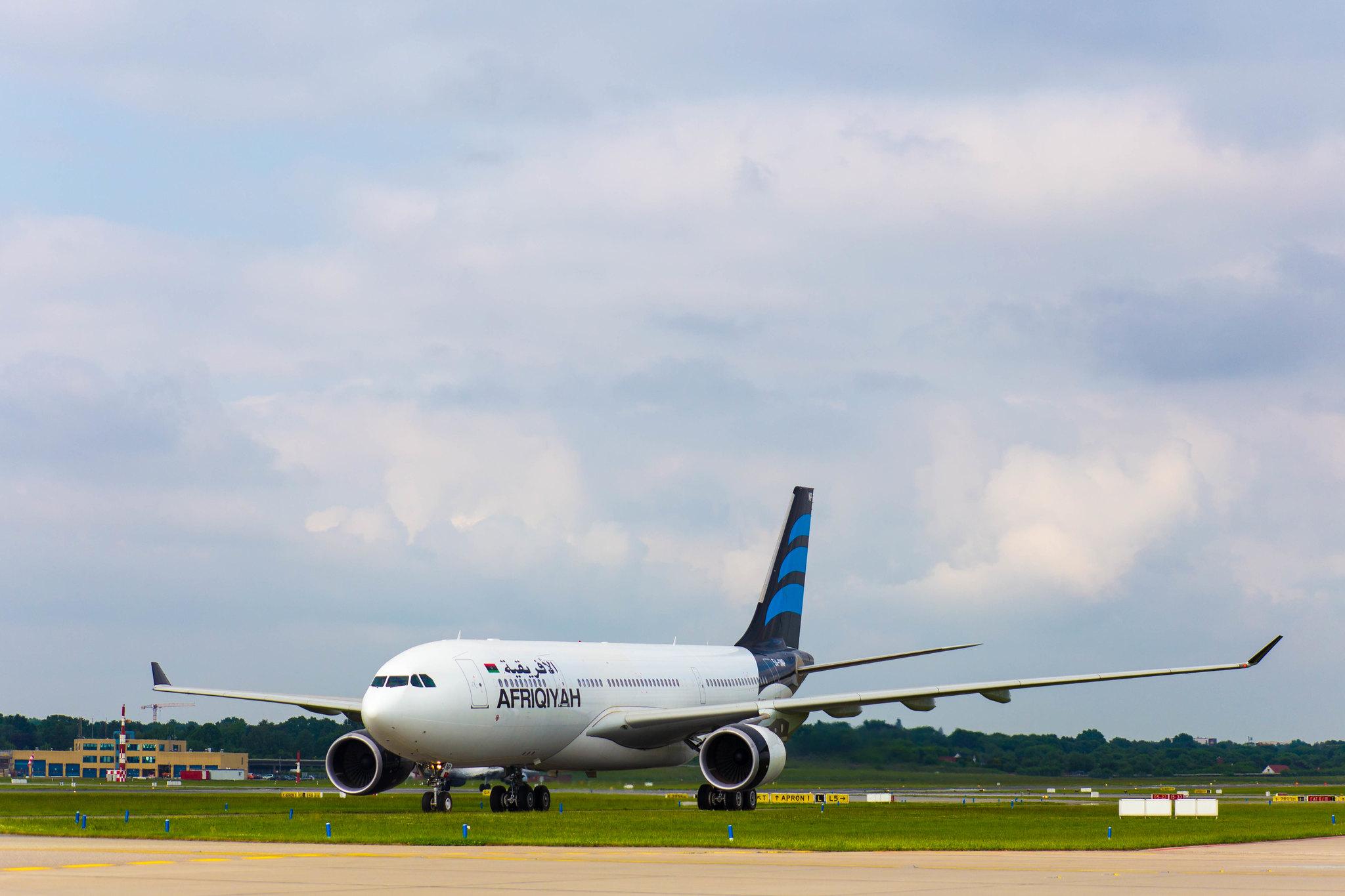 Hamburg Airport: Afriqiyah Airways (8U / AAW) |  Airbus A330-202 A332 | 5A-ONP | MSN 1472