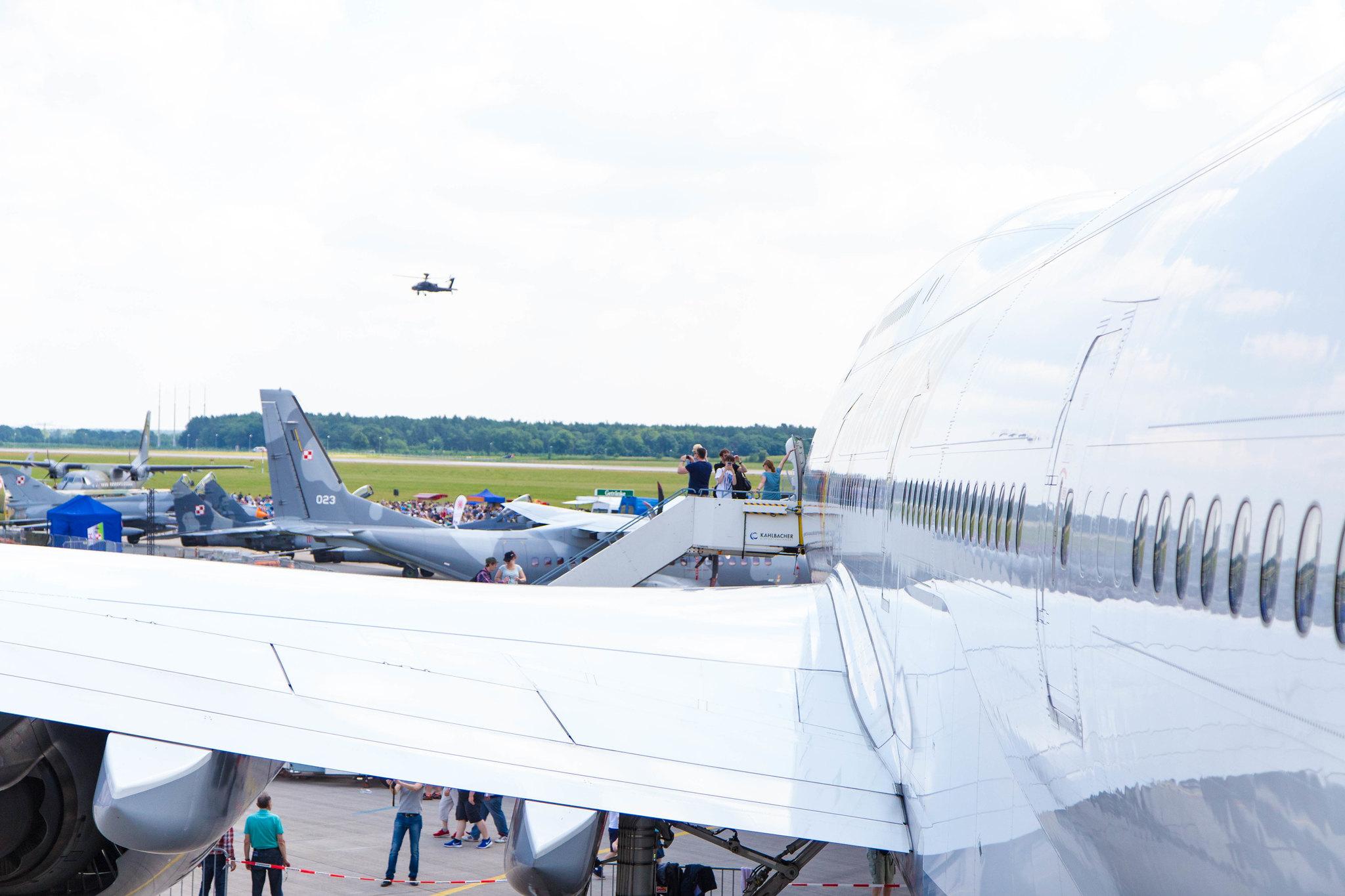 ILA: Lufthansa (LH / DLH) | Livery: Fanhansa Siegerflieger Livery | Boeing 747-830 B748 | D-ABYI | MSN 37833