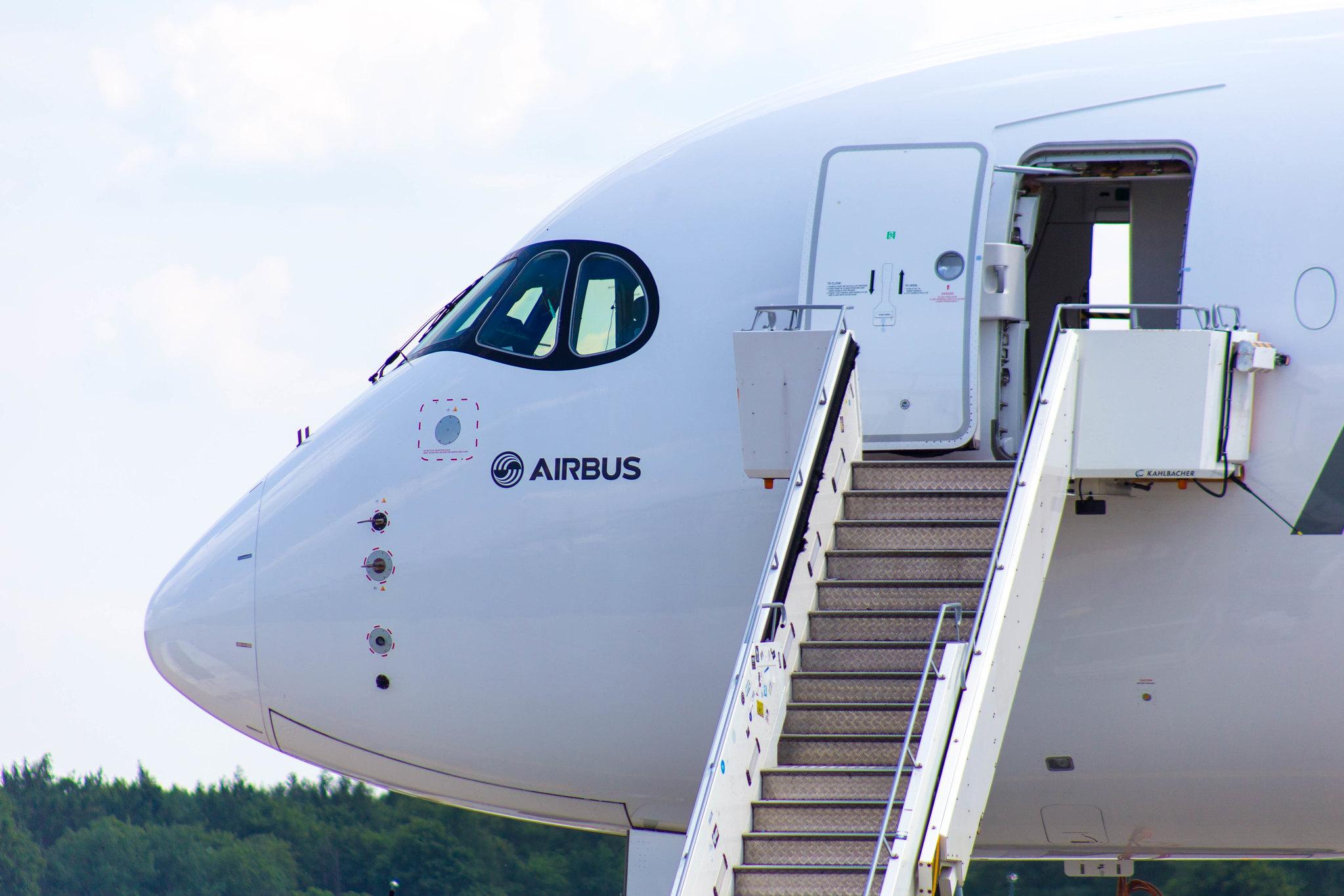 ILA: Airbus (/ AIB) |  Airbus A350-941 A359 | F-WWCF | MSN 002