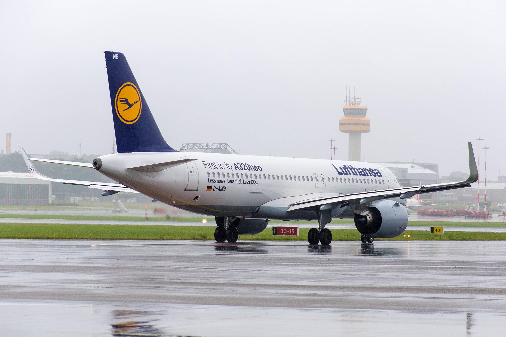 Hamburg Airport: Lufthansa (LH / DLH) | Livery: First to fly A320neo Sticker | Airbus A320-271N A20N | D-AINB | MSN 6864