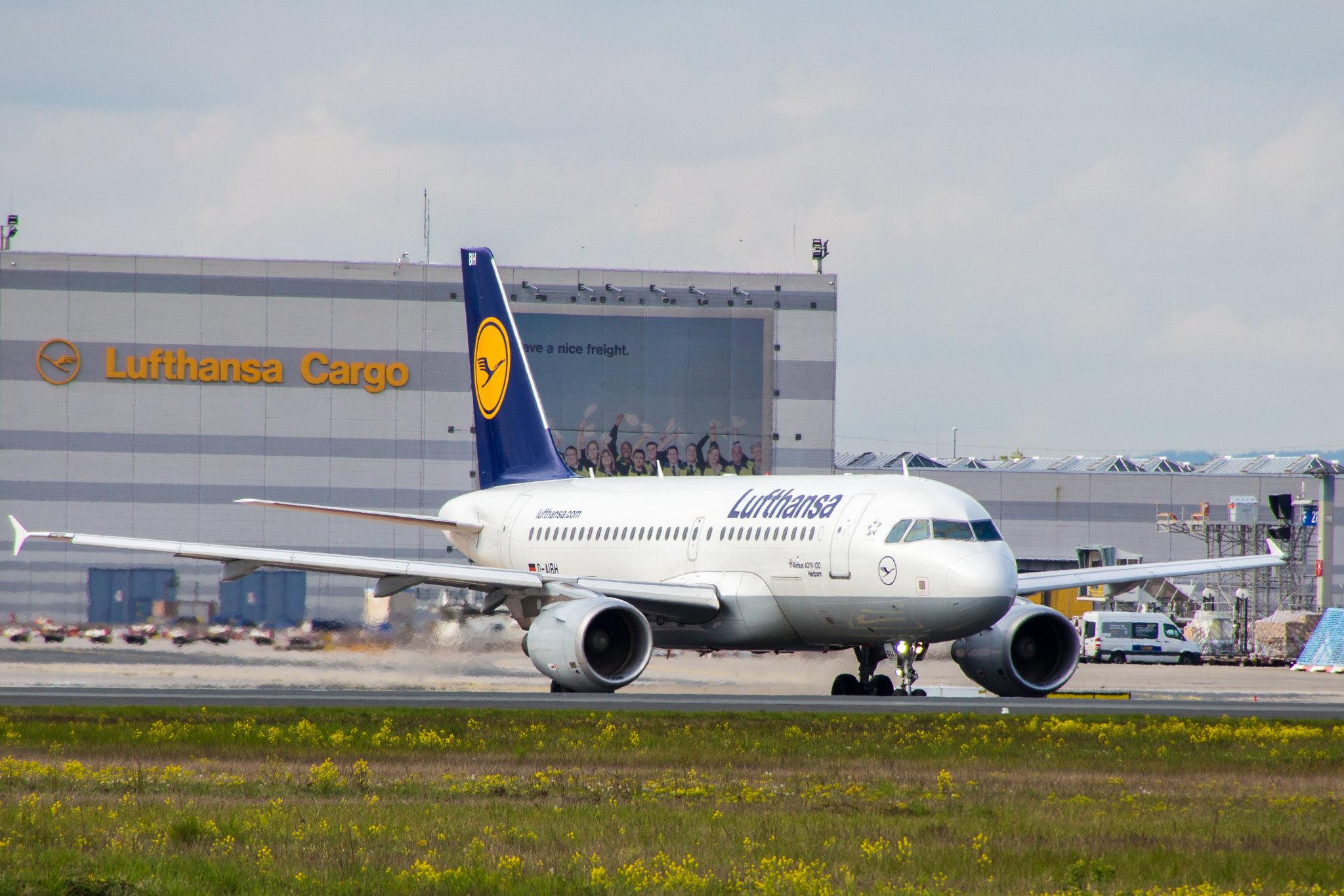 Frankfurt Airport: Lufthansa (LH / DLH) |  Airbus A319-112 A319 | D-AIBH | MSN 5239