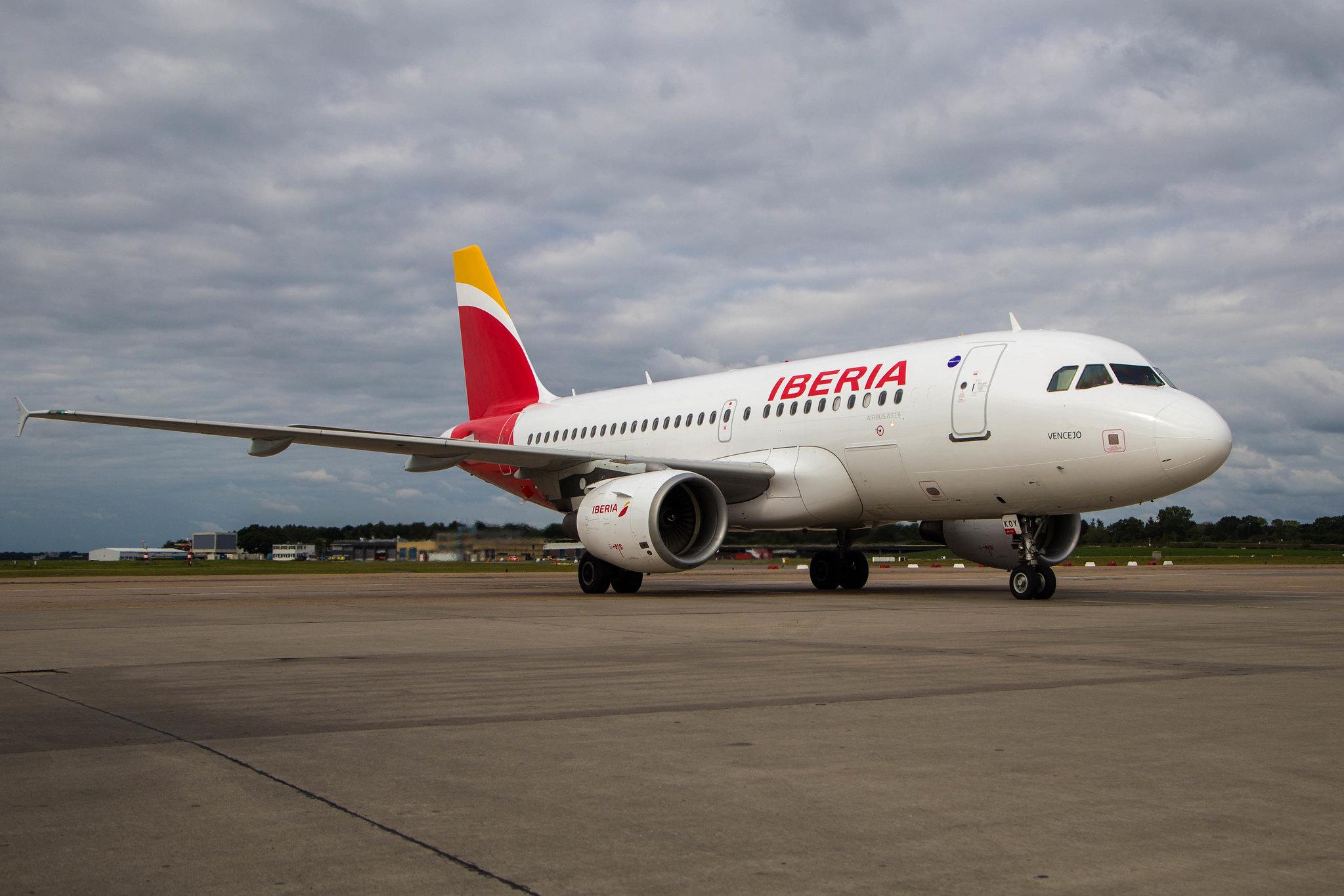 Hamburg Airport: Iberia (IB / IBE) |  Airbus A319-111 A319 | EC-KOY | MSN 3443