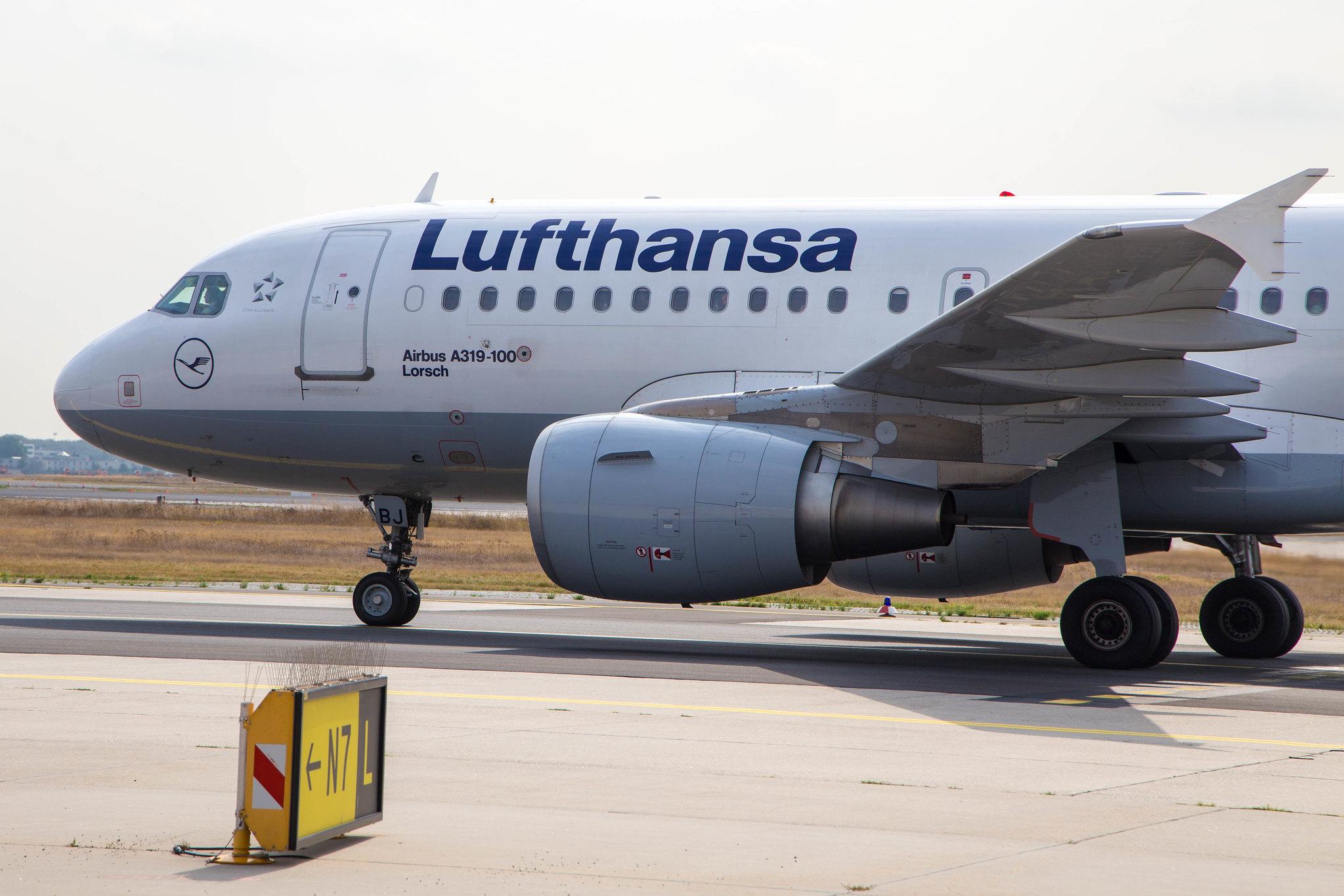 Frankfurt Airport: Lufthansa (LH / DLH) |  Airbus A319-112 A319 | D-AIBJ | MSN 5293