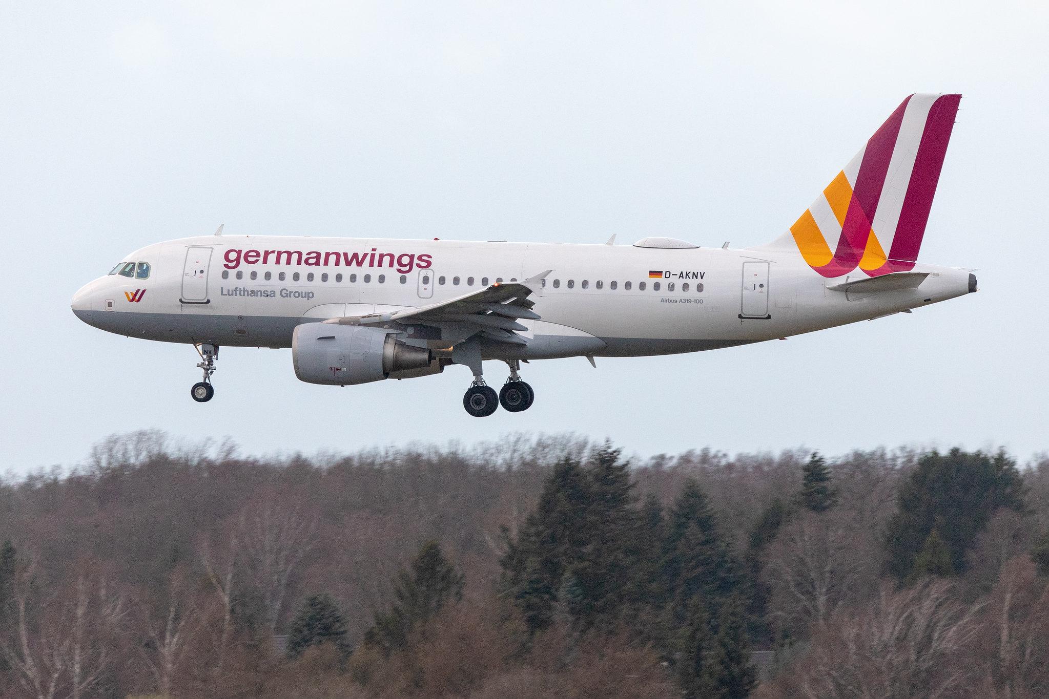 Hamburg Airport: Eurowings (EW / EWG) | Operator: Germanwings | Airbus A319-112 A319 | D-AKNV | MSN 2632