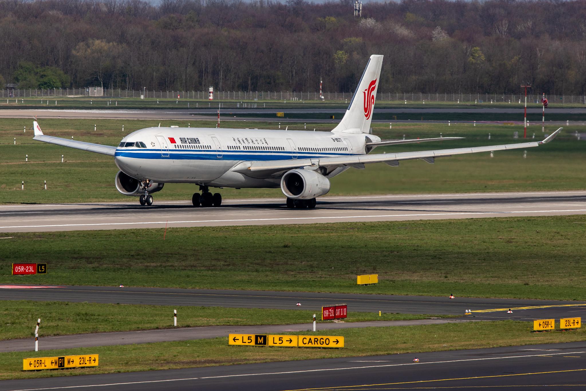 Düsseldorf Airport: Air China (CA / CCA) |  Airbus A330-343 A333 | B-8577 | MSN 1752