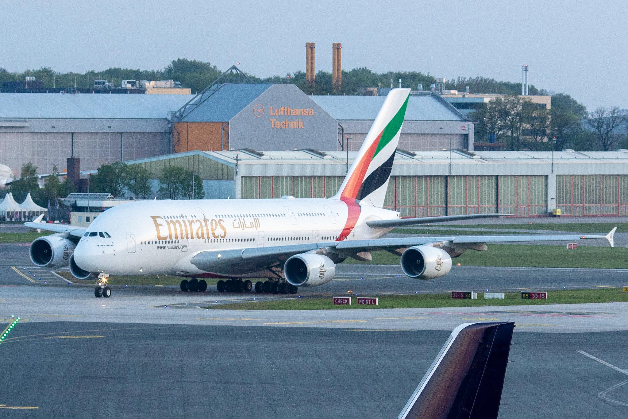 Hamburg Airport: Emirates (EK / UAE) |  Airbus A380-842 A388 | A6-EUM | MSN 225