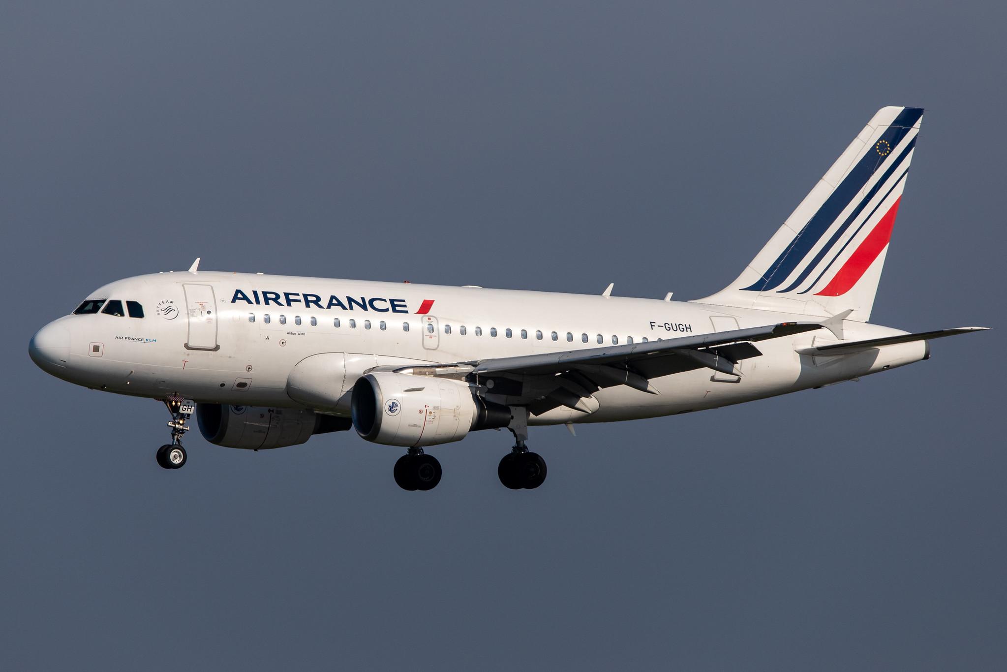 Hamburg Airport: Air France (AF / AFR) |  Airbus A318-111 A318 | F-GUGH | MSN 2344
