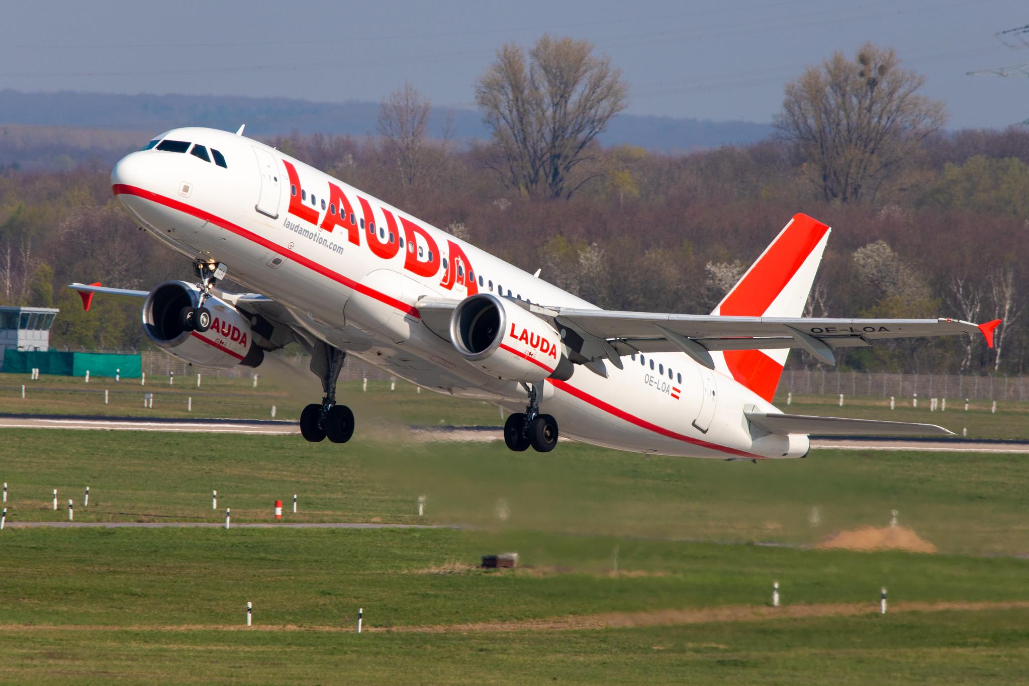Düsseldorf Airport: Laudamotion (OE / LDM) |  Airbus A320-214 A320 | OE-LOA | MSN 3147