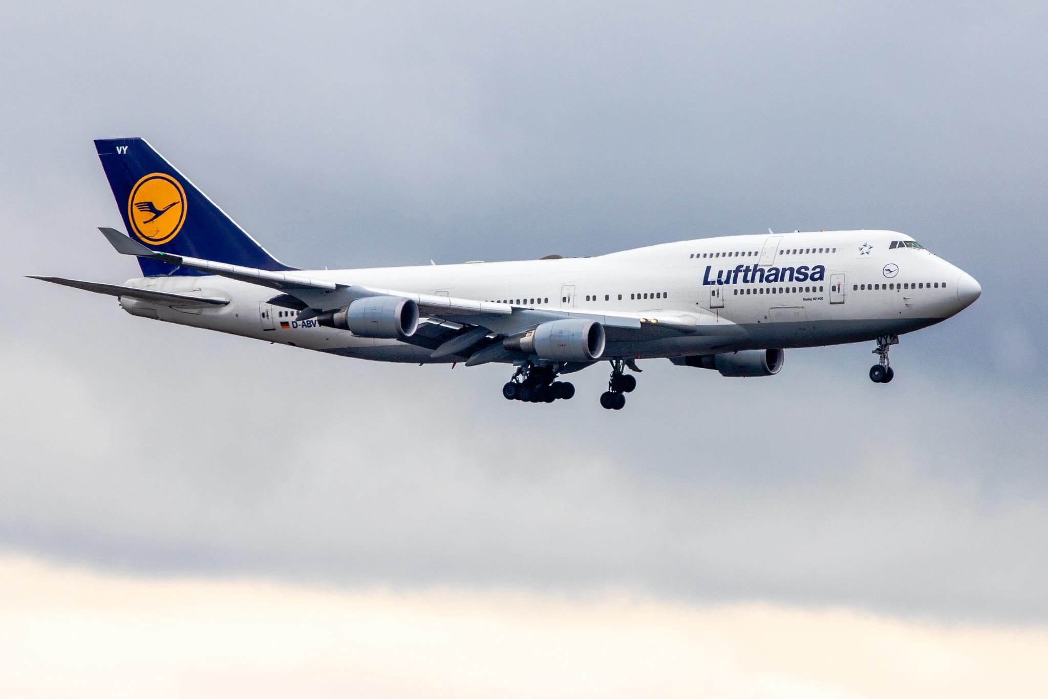 Frankfurt Airport: Lufthansa (LH / DLH) |  Boeing 747-430 B744 | D-ABVY | MSN 29869