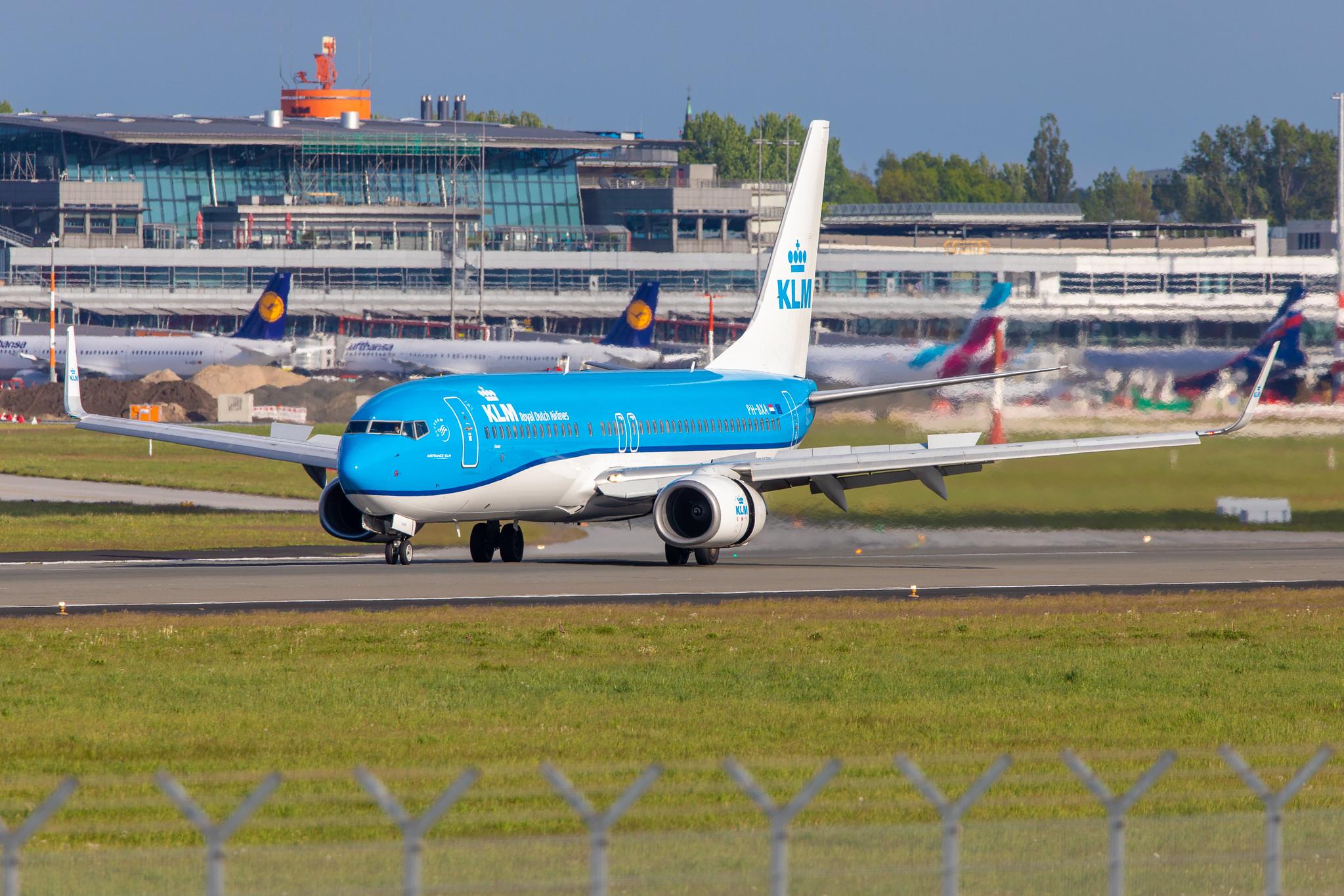 Hamburg Airport: KLM (KL / KLM) |  Boeing 737-8K2 B738 | PH-BXA | MSN 29131