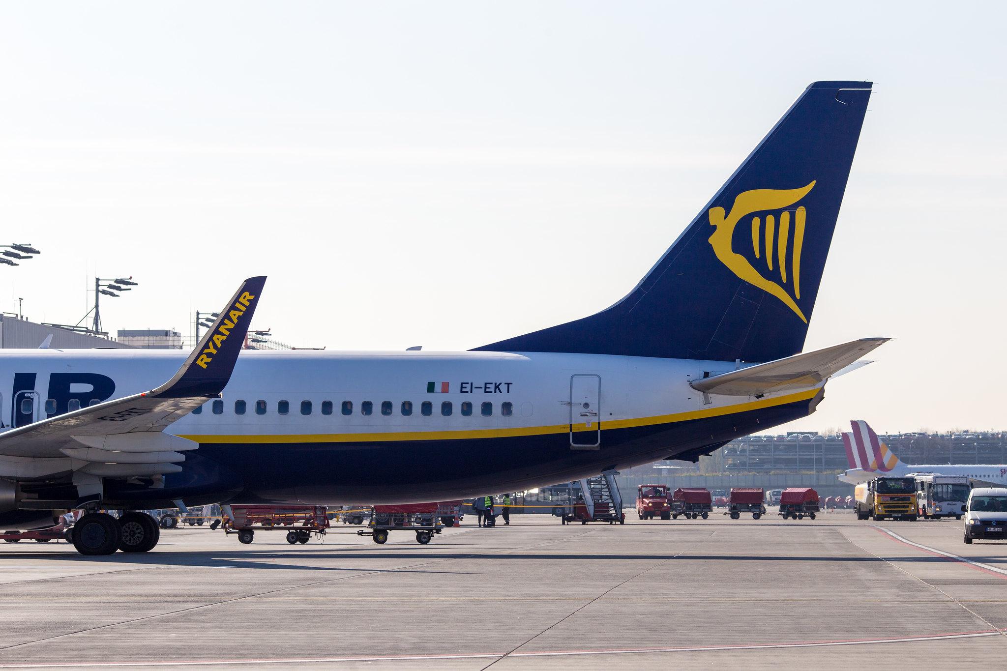 Hamburg Airport: Ryanair (FR / RYR) |  Boeing 737-8AS B738 | EI-EKT | MSN 38505