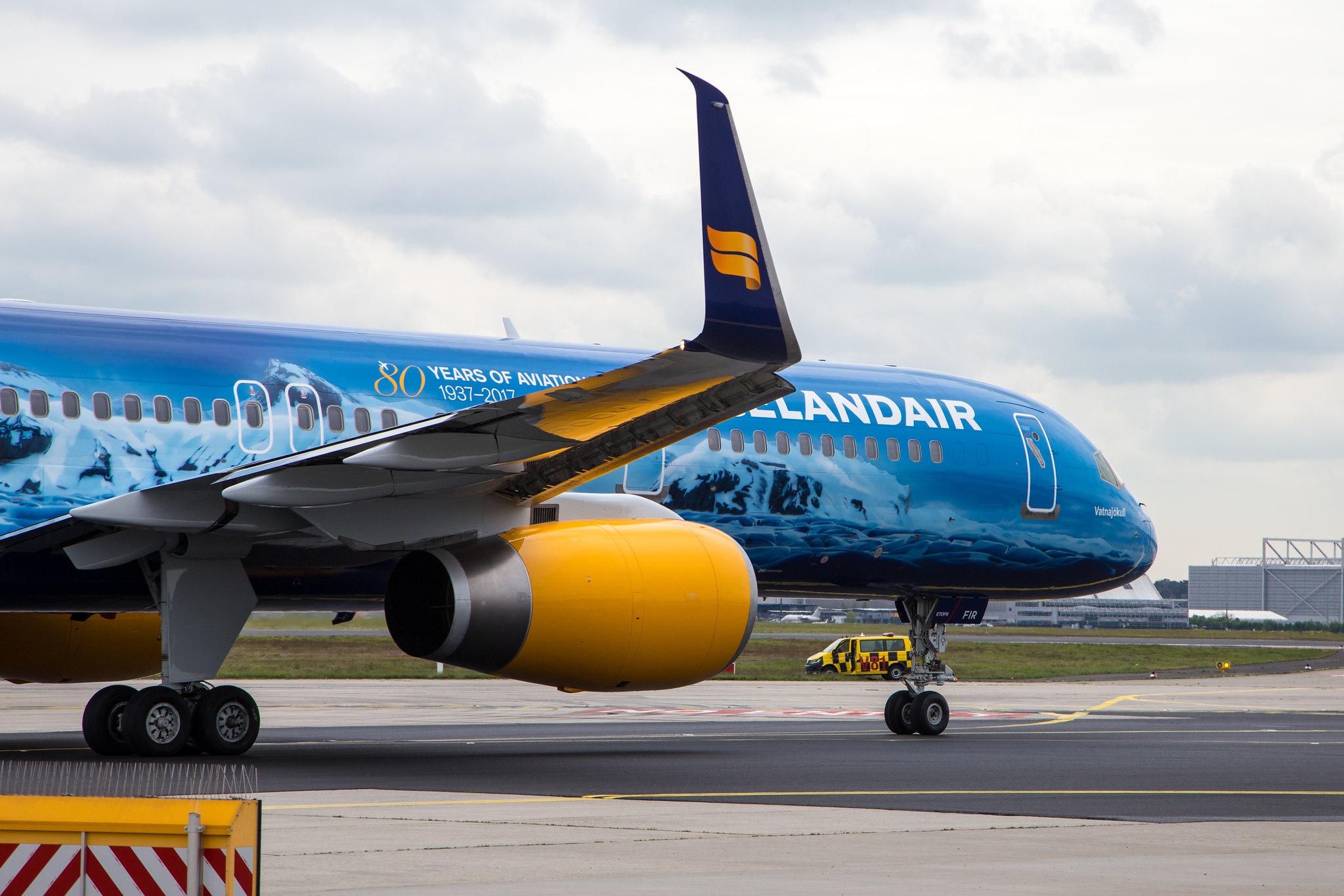 Frankfurt Airport: Icelandair (FI / ICE) |  Livery: 80 years of Aviation Livery |  Boeing 757-256 B752 | TF-FIR | MSN 26242