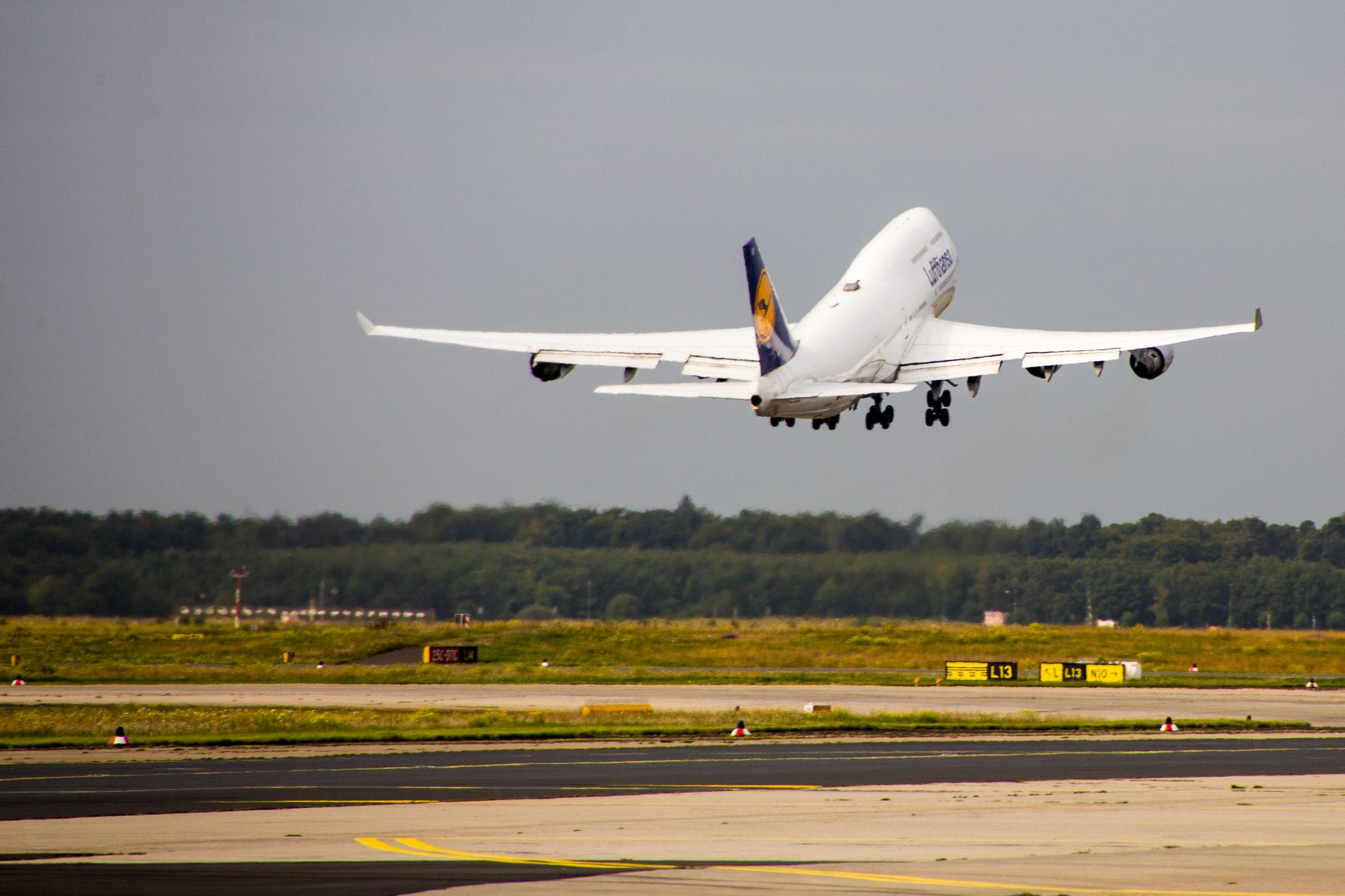 Frankfurt Airport: Lufthansa (LH / DLH) |  Boeing 747-430 B744 | D-ABVX | MSN 29868