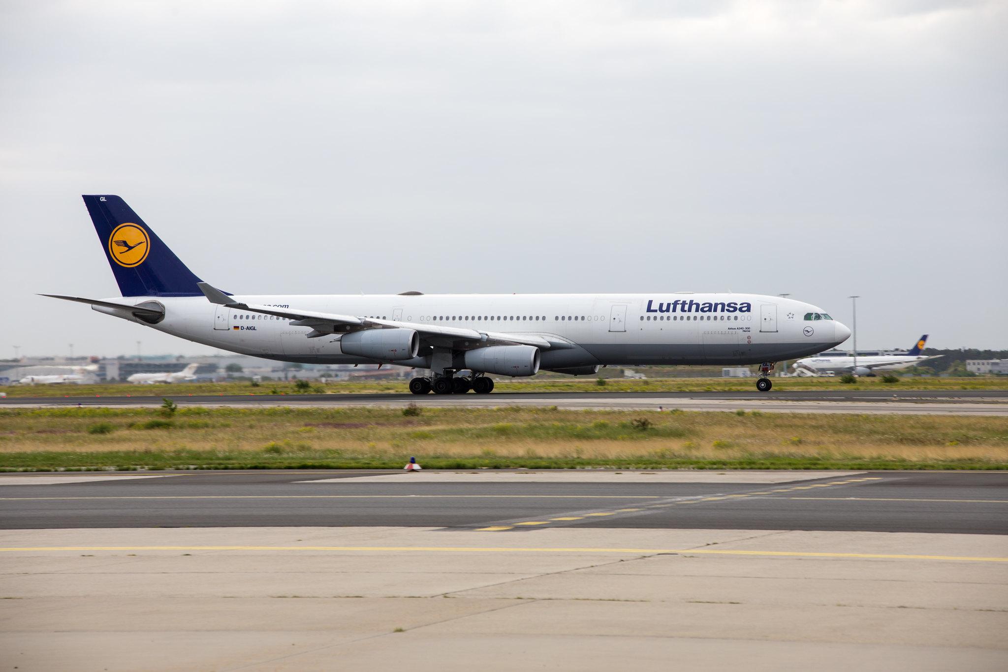 Frankfurt Airport: Lufthansa (LH / DLH) |  Airbus A340-313 A343 | D-AIGL | MSN 0135