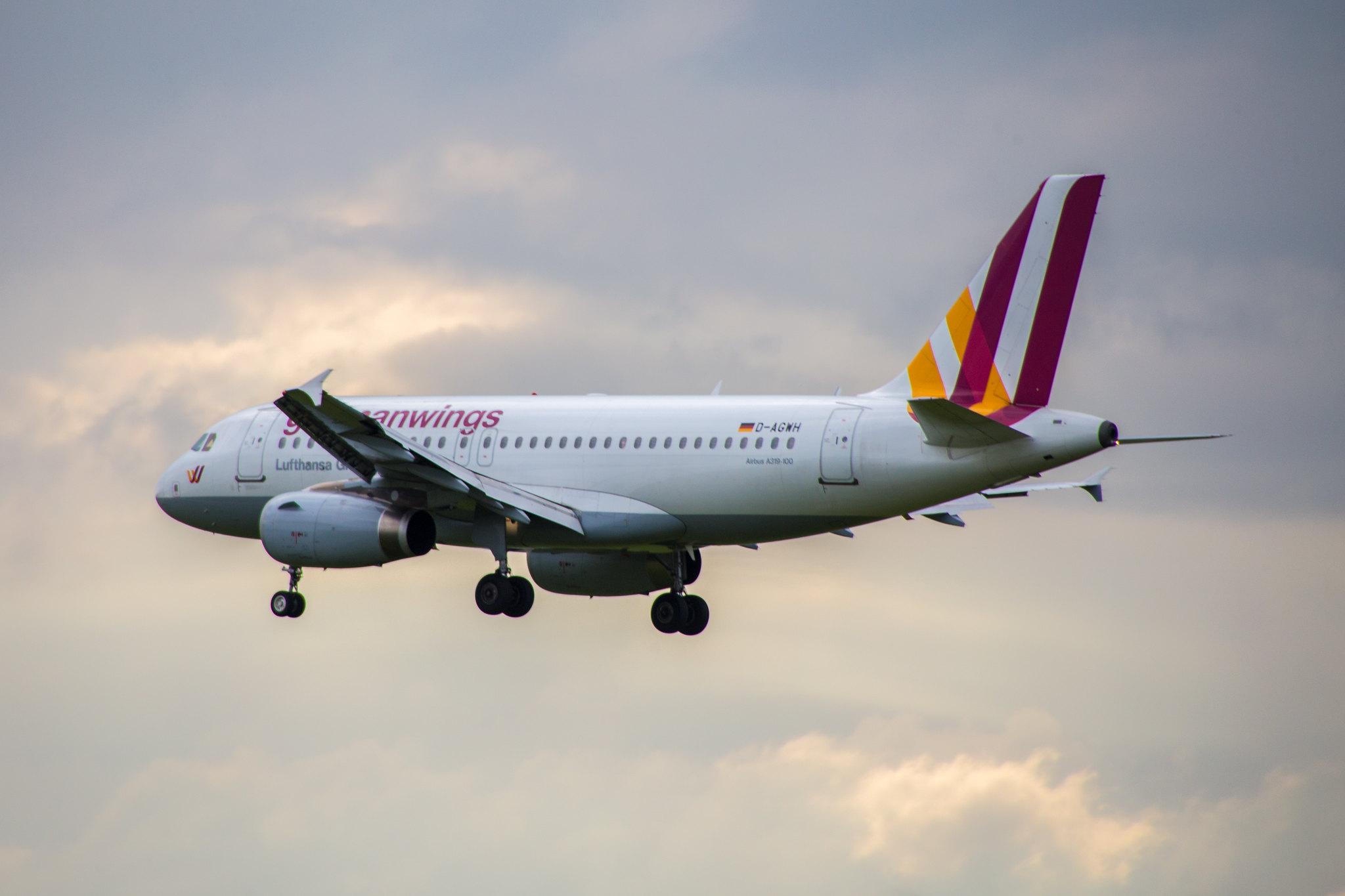 Hamburg Airport: Germanwings (4U / GWI) |  Airbus A319-132 A319 | D-AGWH | MSN 3352