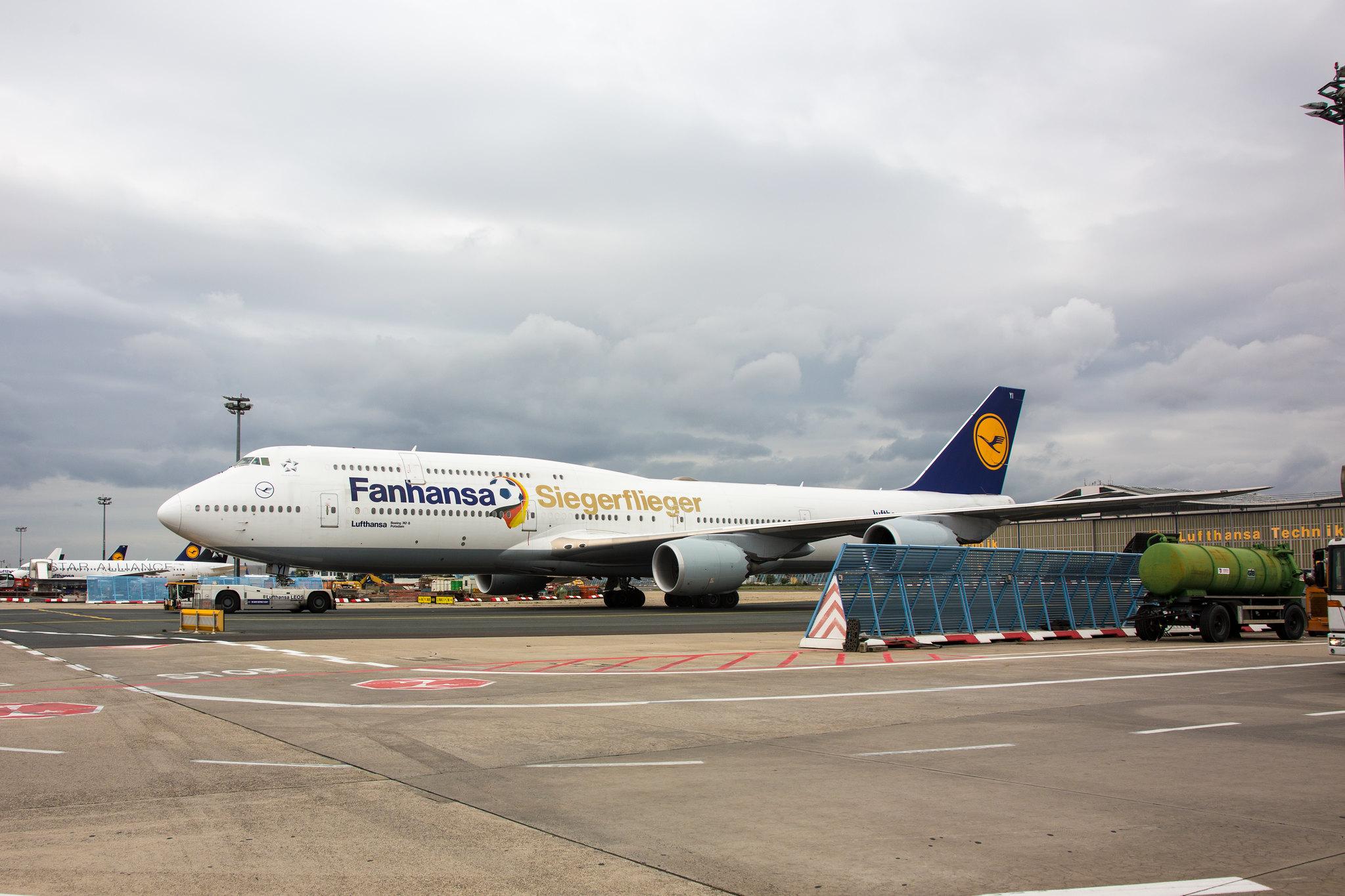 Frankfurt Airport: Lufthansa (LH / DLH) |  Livery: Fanhansa Siegerflieger | Boeing 747-830 B748 | D-ABYI  | MSN 37833