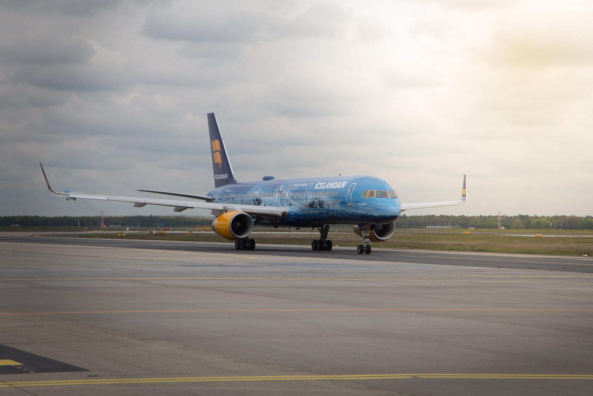 Frankfurt Airport: Icelandair (FI / ICE) |  Livery: 80 years of Aviation Livery |  Boeing 757-256 B752 | TF-FIR | MSN 26242