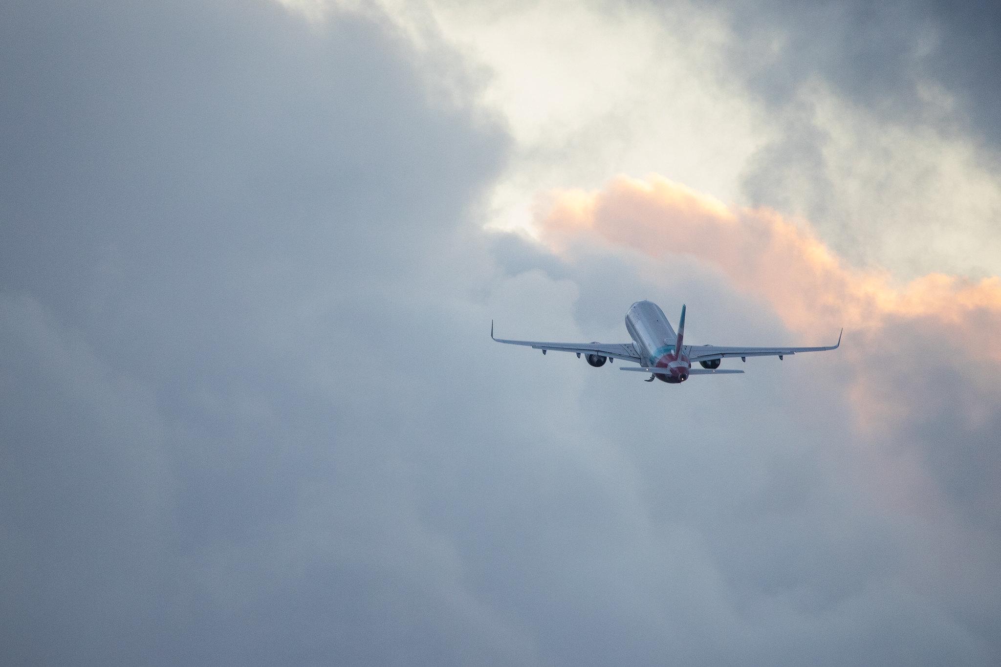 Hamburg Airport: Eurowings (EW / EWG) |  Airbus A320-214 A320 | D-AIZQ | MSN 5497