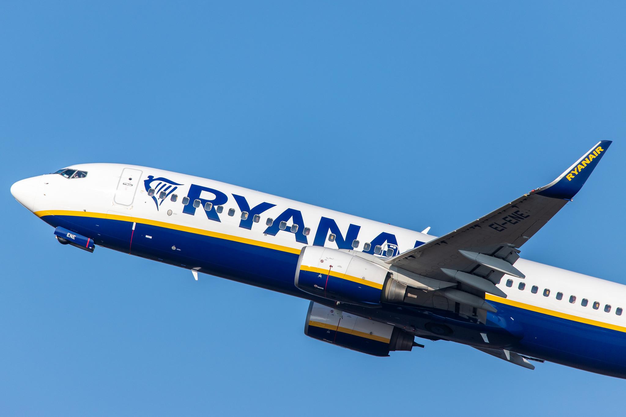 Köln Bonn Airport: Ryanair (FR / RYR) |  Boeing 737-8AS B738 | EI-ENE | MSN 34976