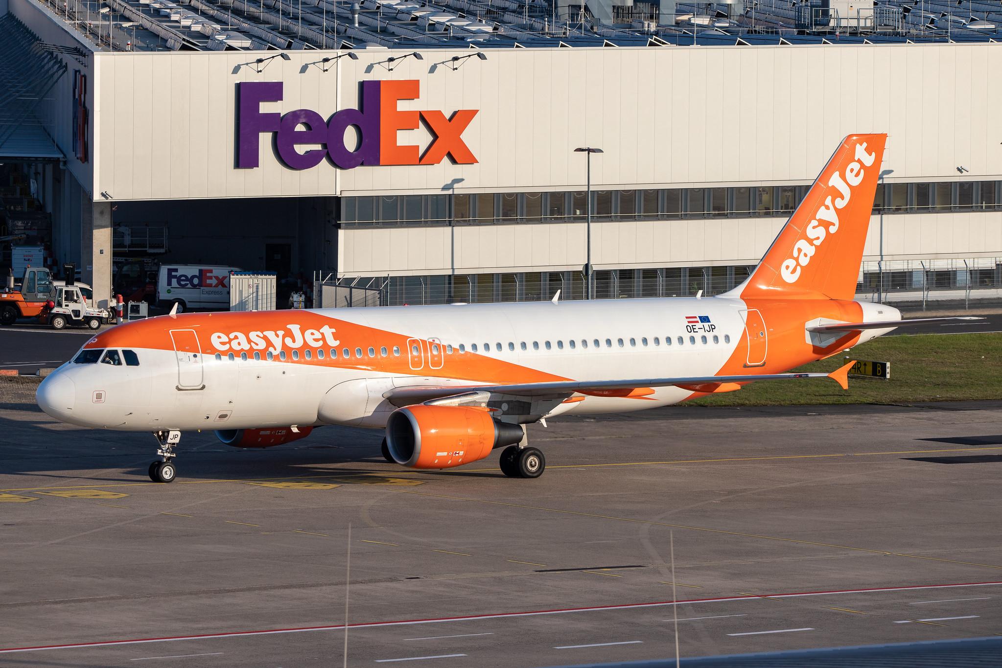 Köln Bonn Airport: easyJet (U2 / EZY) | Operator: easyJet Europe |  Airbus A320-214 A320 | OE-IJP | MSN 4234
