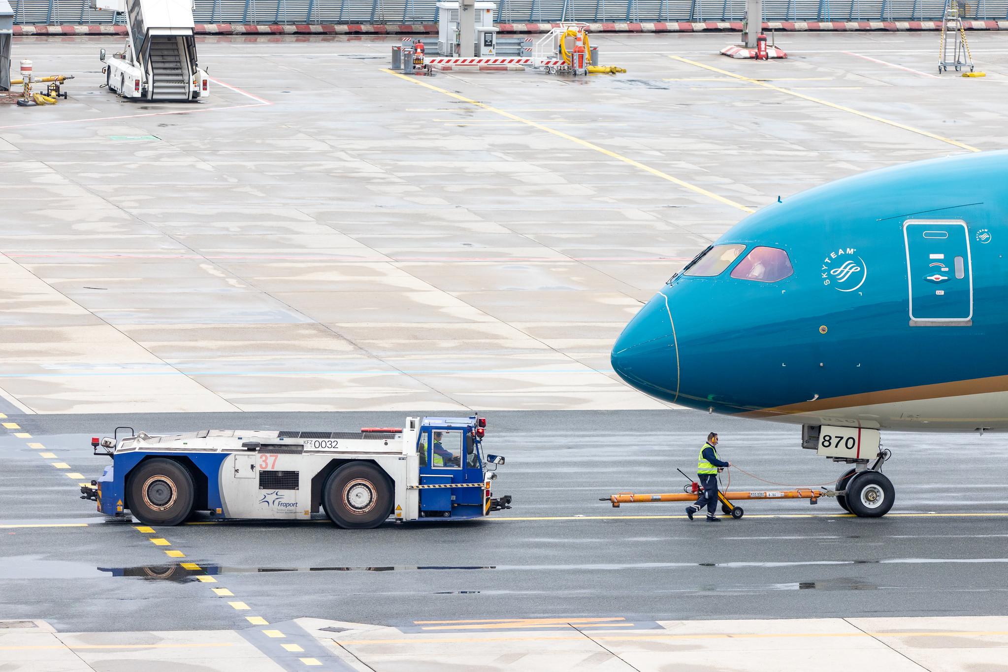 Frankfurt Airport: Vietnam Airlines (VN / HVN) |  Boeing 787-9 Dreamliner B789 | VN-A870 | MSN 39289