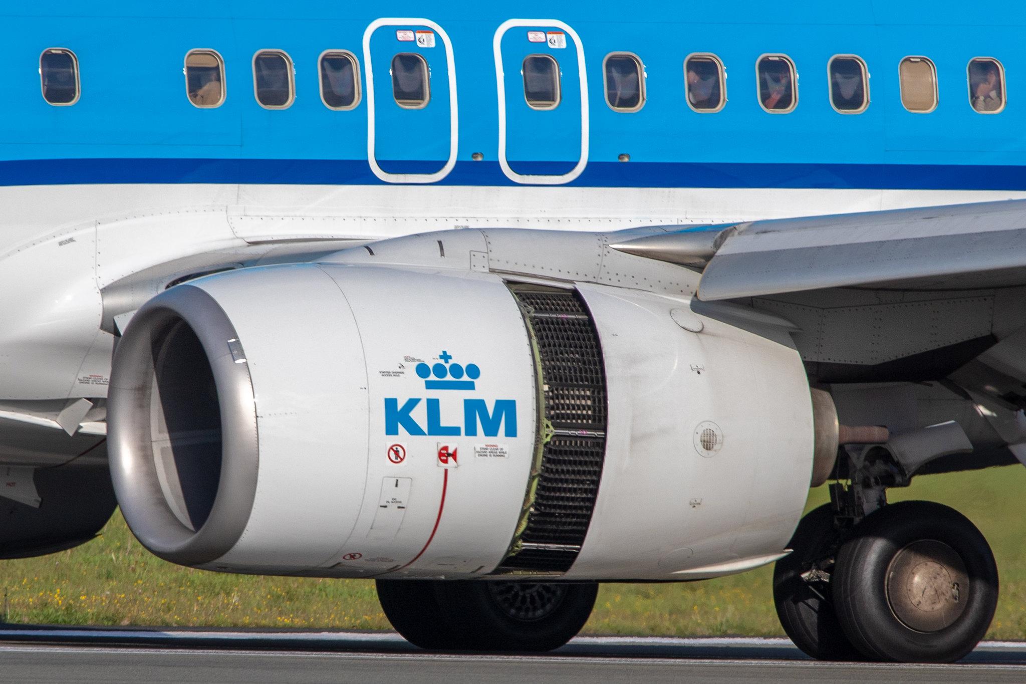 Hamburg Airport: KLM (KL / KLM) |  Boeing 737-8K2 B738 | PH-BXA | MSN 29131