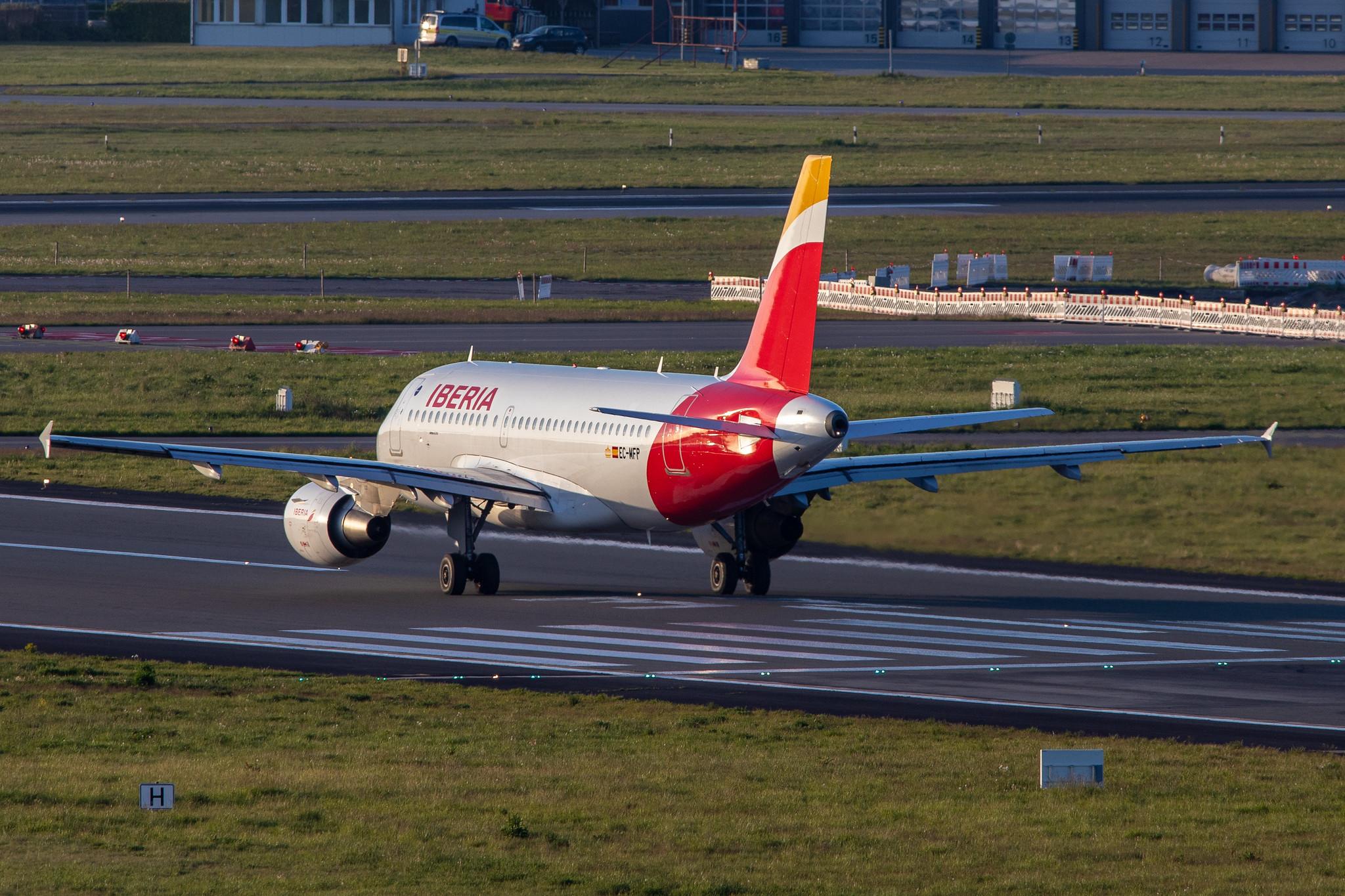 Hamburg Airport: Iberia (IB / IBE) |  Airbus A319-111 A319 | EC-MFP | MSN 0998