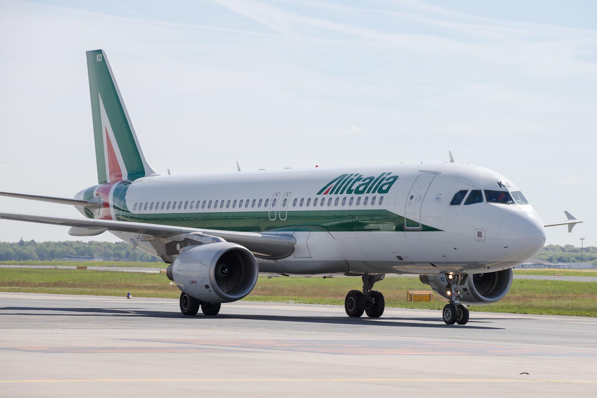Frankfurt Airport: Alitalia (AZ / AZA) |  Airbus A320-214 A320 | I-BIKD | MSN 1457