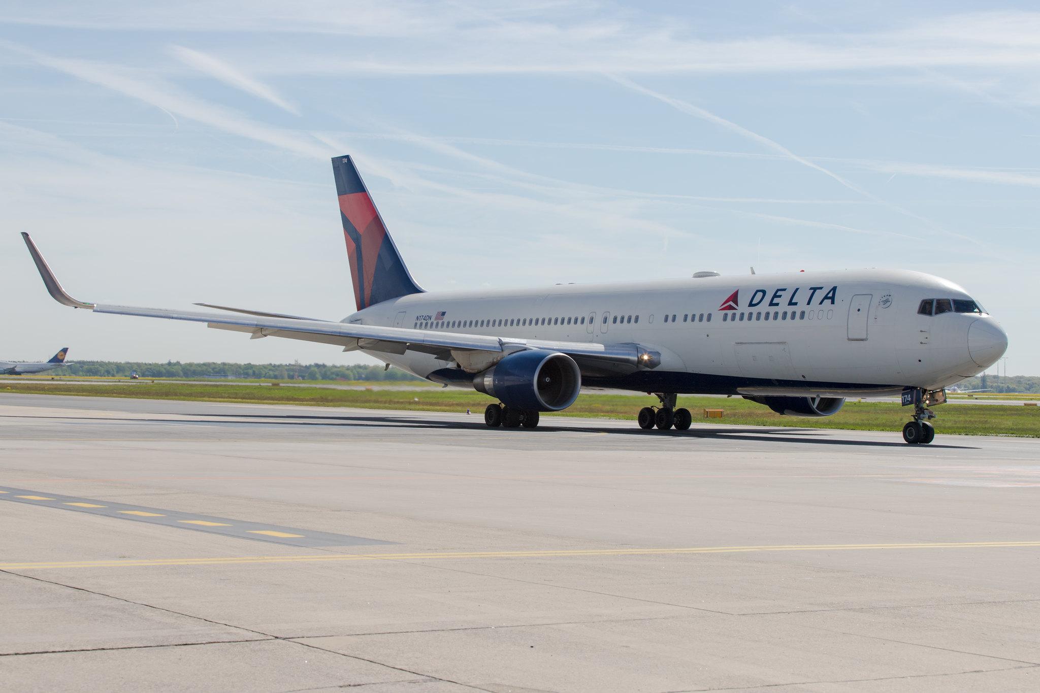 Frankfurt Airport: Delta Air Lines (DL / DAL) |  Boeing 767-332(ER) B763 | N174DN | MSN 24802