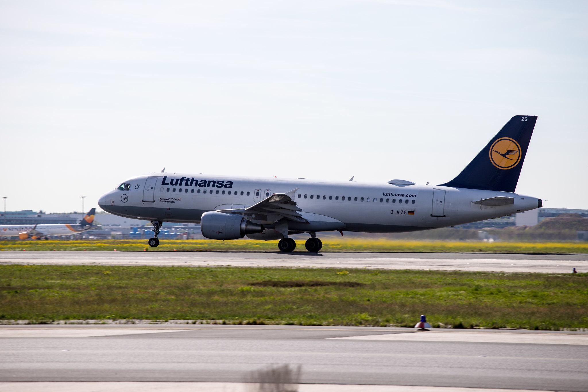 Frankfurt Airport: Lufthansa (LH / DLH) |  Airbus A320-214 A320 | D-AIZG | MSN 4324