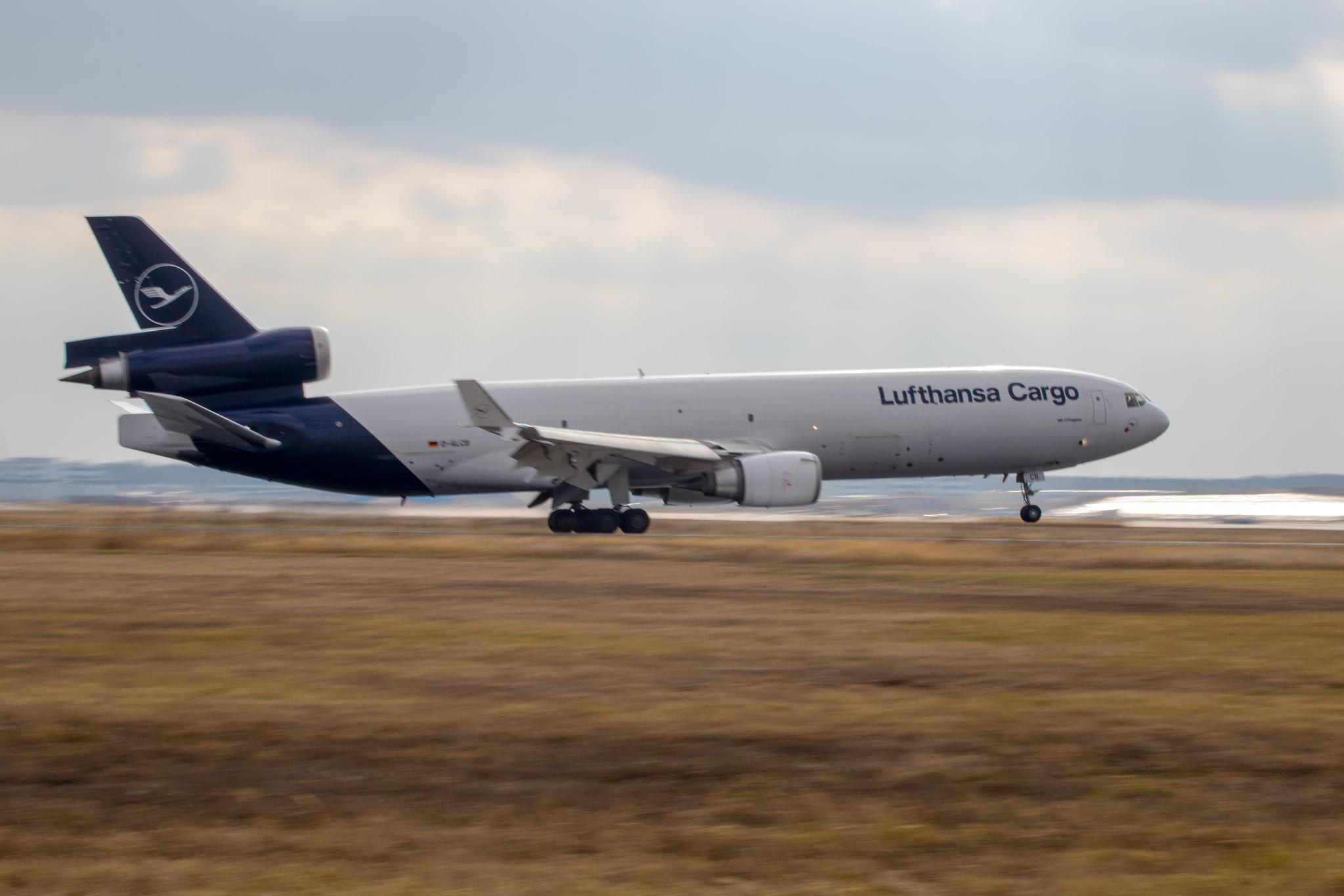 Frankfurt Airport: Lufthansa Cargo (/ GEC) |  McDonnell Douglas MD-11F MD11 | D-ALCB | MSN 48782