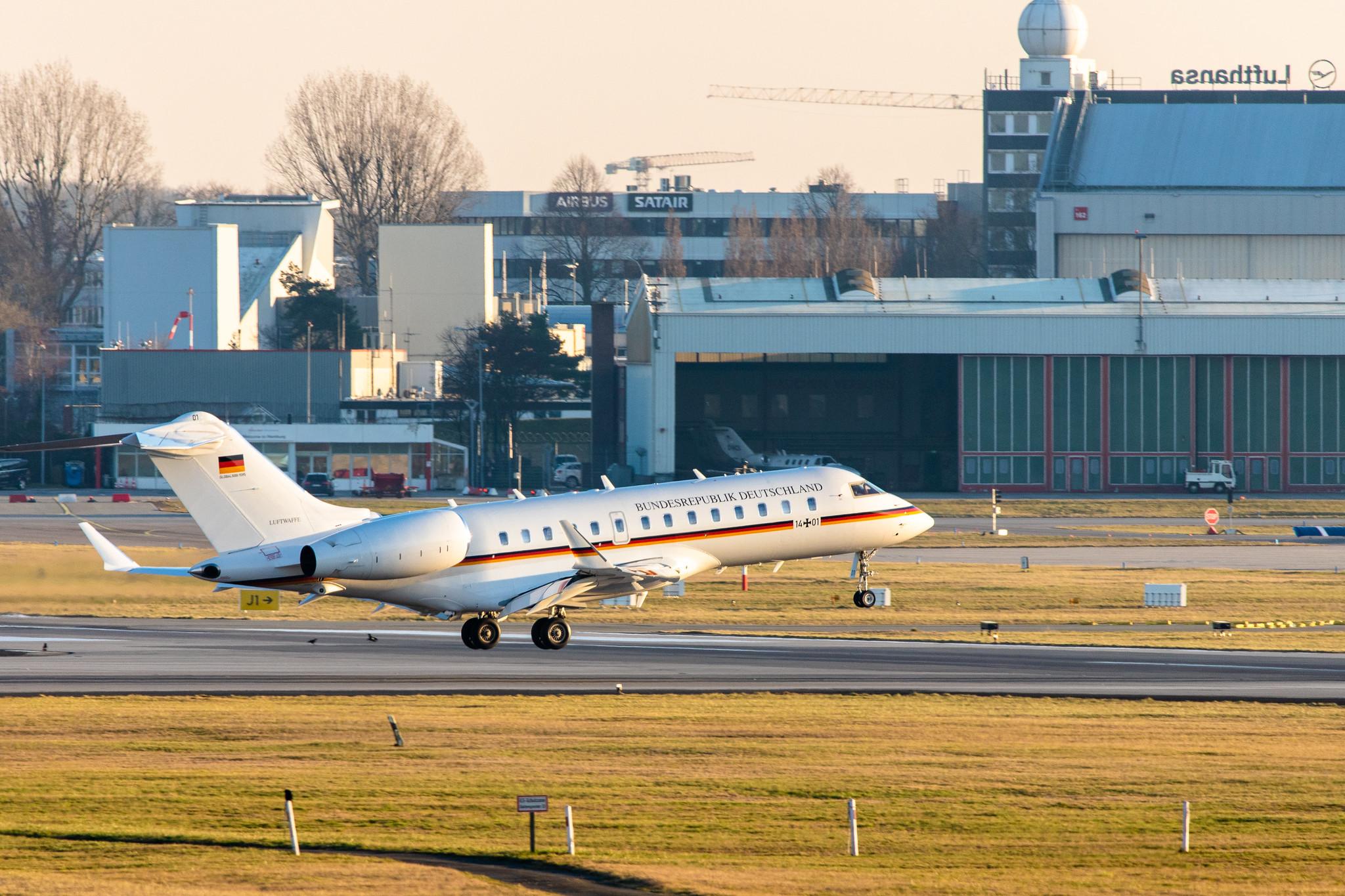 Hamburg Airport: German Air Force (/ GAF) | Bombardier BD-700-1A11 Global 5000 GLEX | 14+01 | MSN 9395