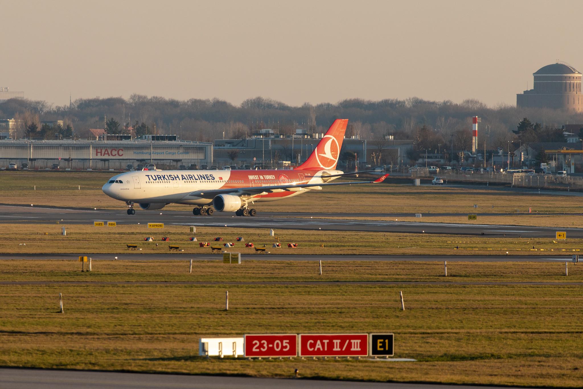 Hamburg Airport: Turkish Airlines (TK / THY) |  Livery: Invest in Turkey Livery |  Airbus A330-223 A332 | TC-JIZ | MSN 1118