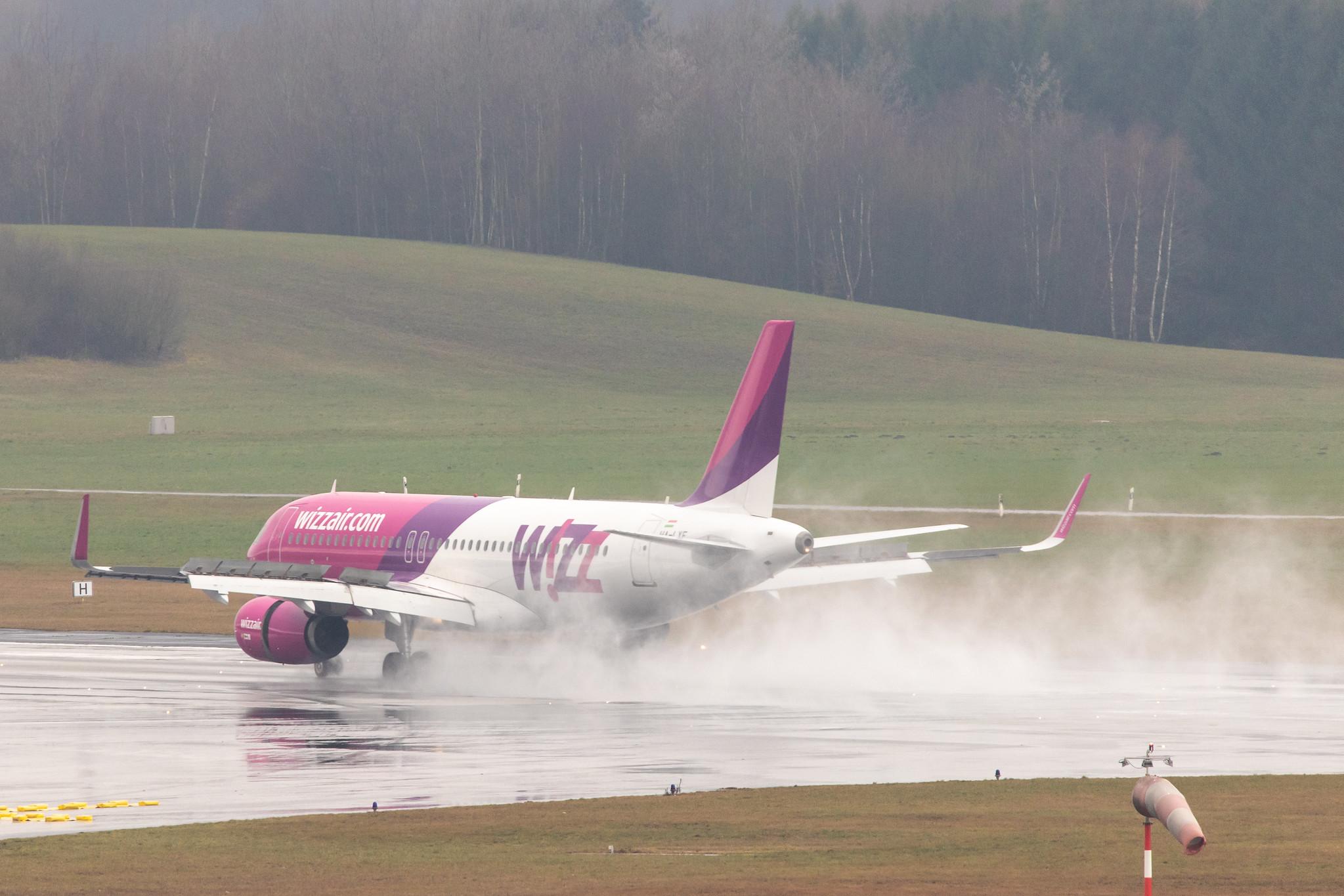 Hamburg Airport: Wizz Air (W6 / WZZ) |  Airbus A320-232 A320 | HA-LYF | MSN 6195