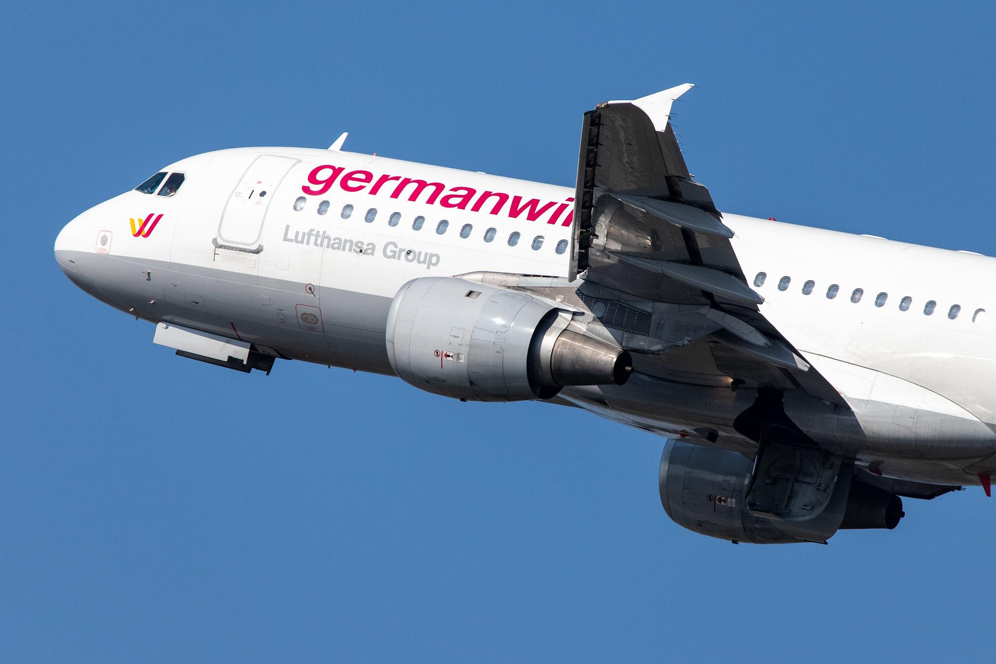 Düsseldorf Airport: Germanwings (4U / GWI) | Airbus A320-211 A320 | D-AIQL | MSN 0267