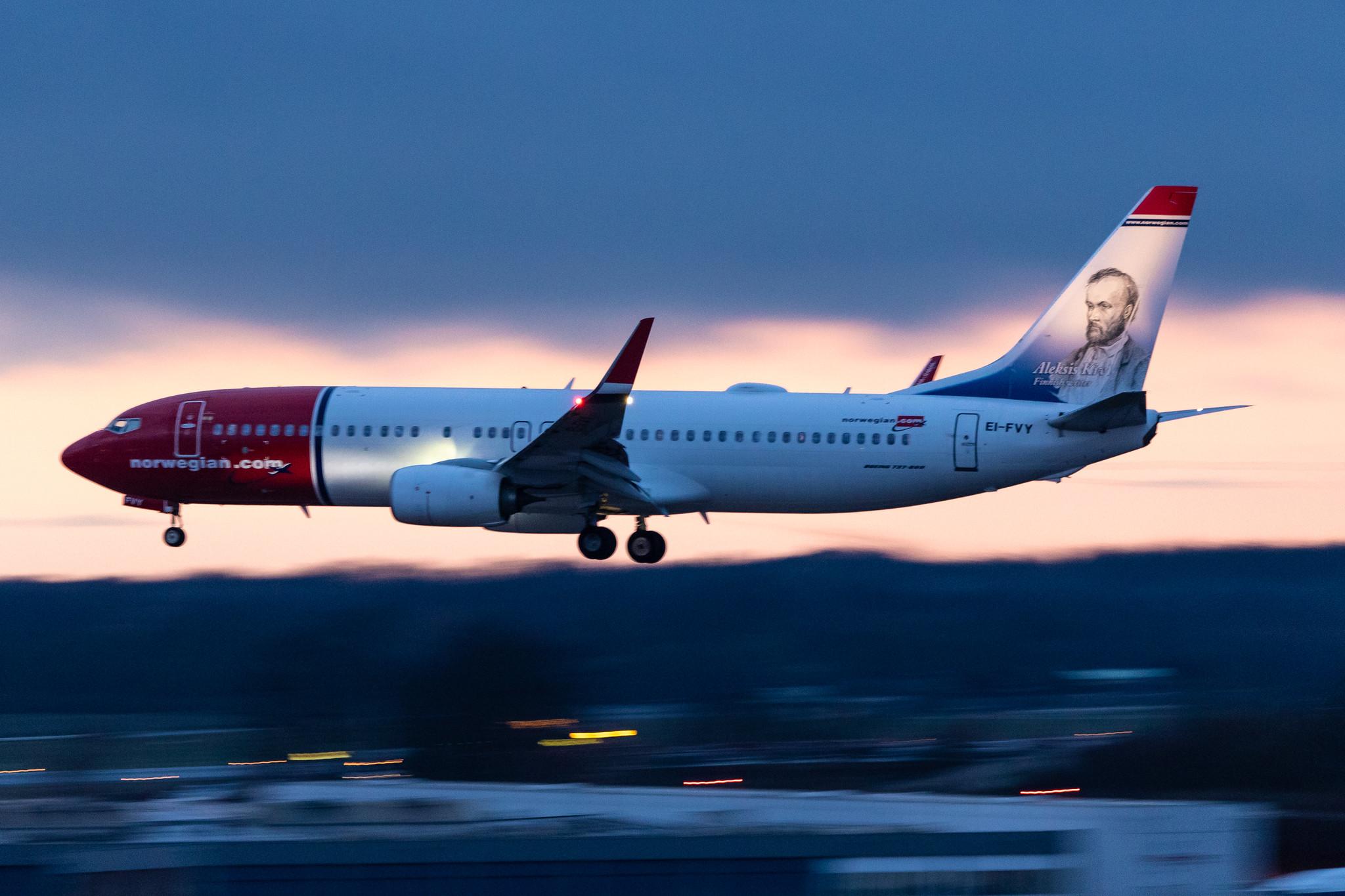 Hamburg Airport: Norwegian (DY / NAX) | Operator: Norwegian Air International |  Boeing 737-8JP B738 | EI-FVY | MSN 42092