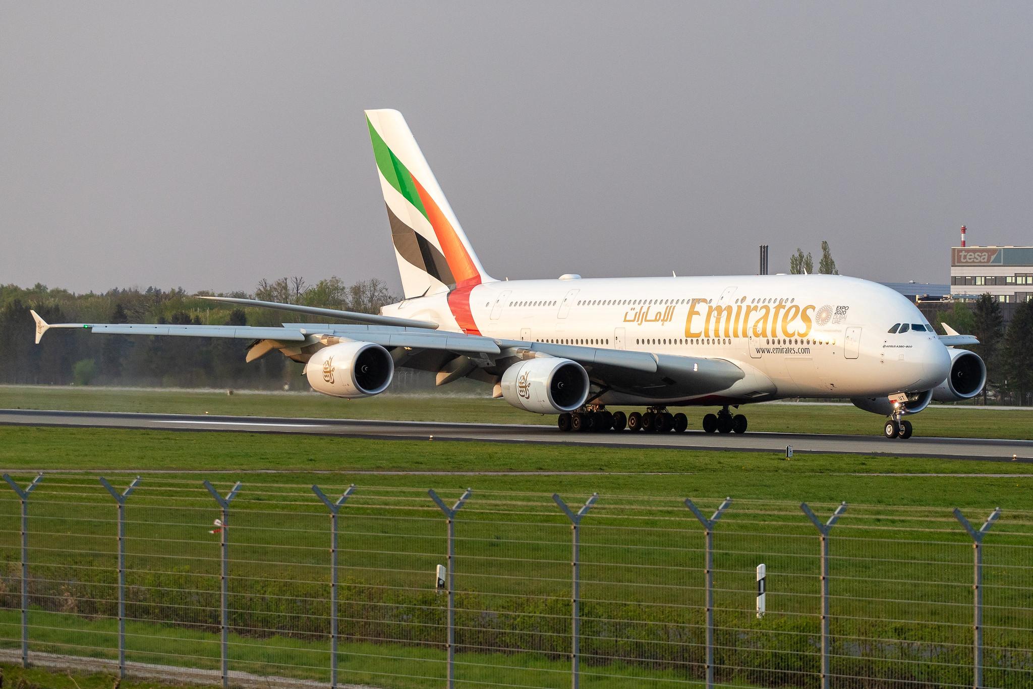 Hamburg Airport: Emirates (EK / UAE) |  Airbus A380-842 A388 | A6-EUT | MSN 236