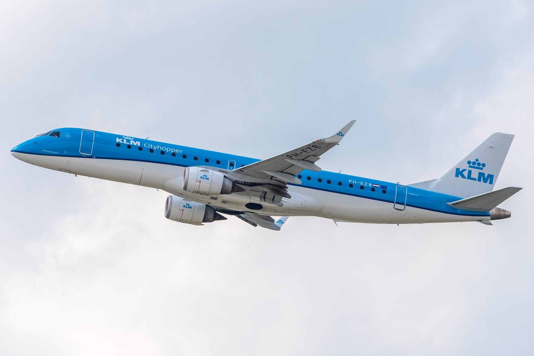 Hamburg Airport: KLM (KL / KLM) | Operator: KLM Cityhopper |  Embraer E190STD E190 | PH-EZB | MSN 19000235