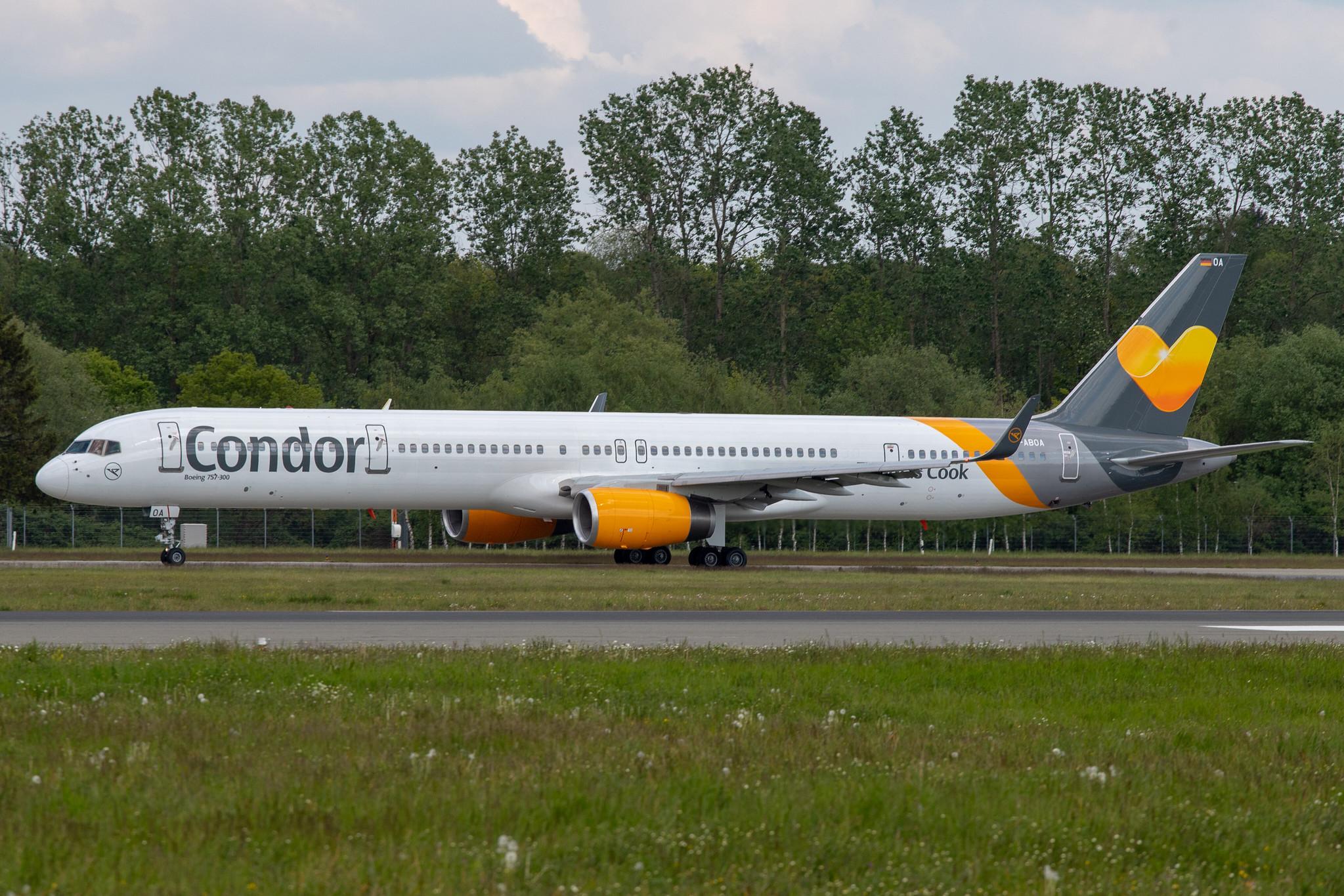 Hamburg Airport: Condor (DE / CFG) |  Boeing 757-330 B753 | D-ABOA | MSN 29016