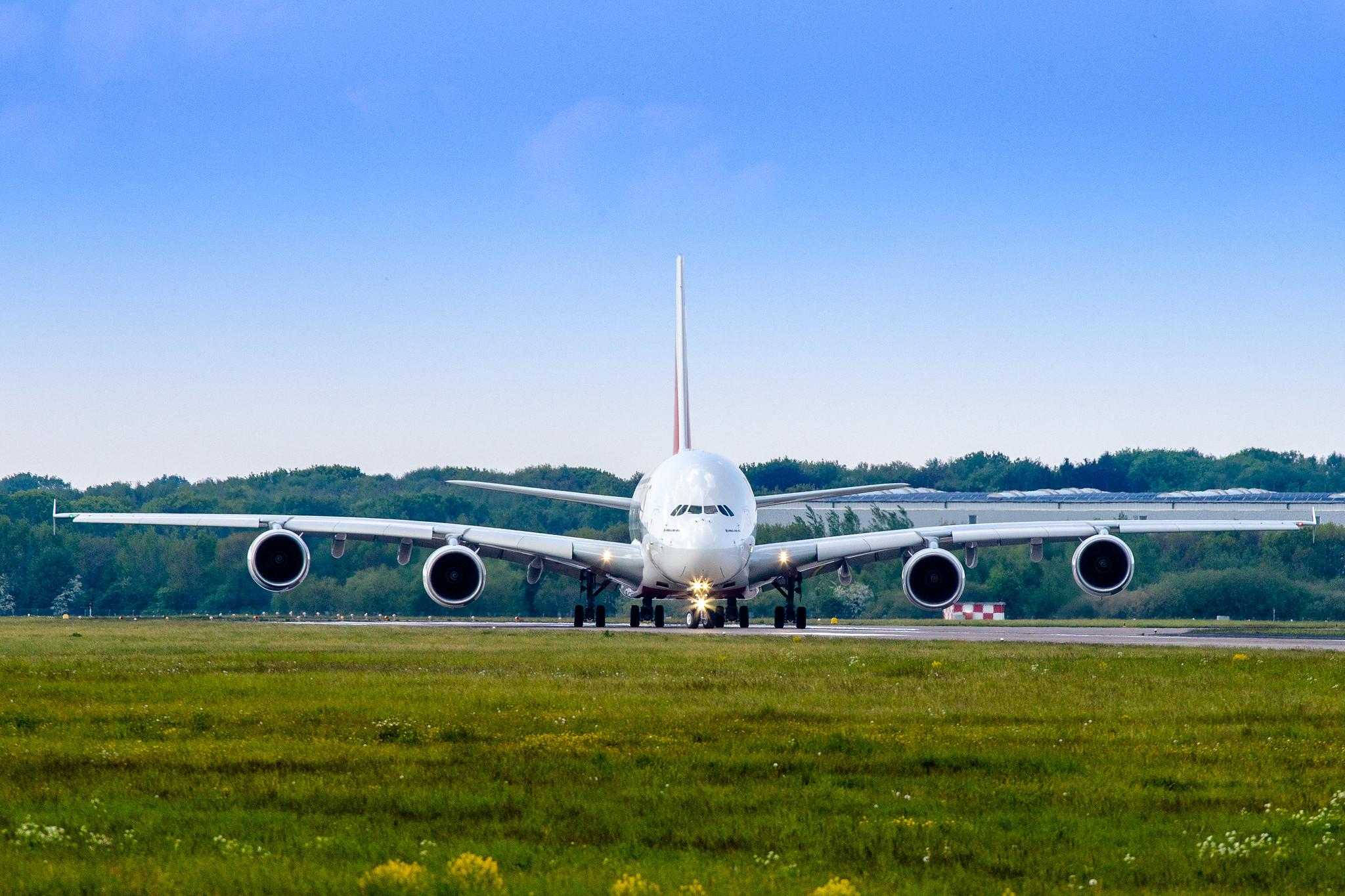 Hamburg Airport: Emirates (EK / UAE) |  Airbus A380-842 A388 | A6-EVC | MSN 248